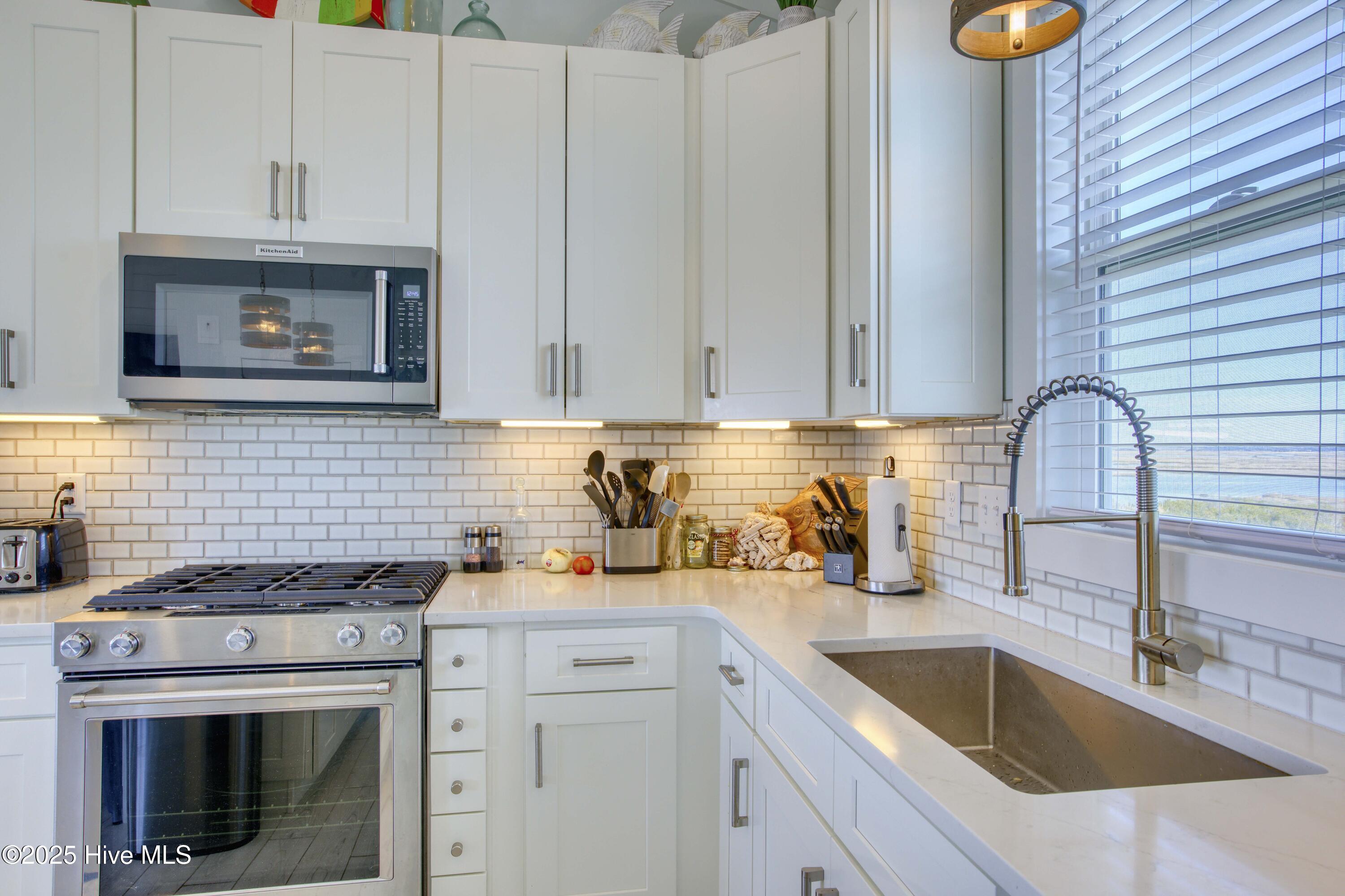 109 Barton Bay Court