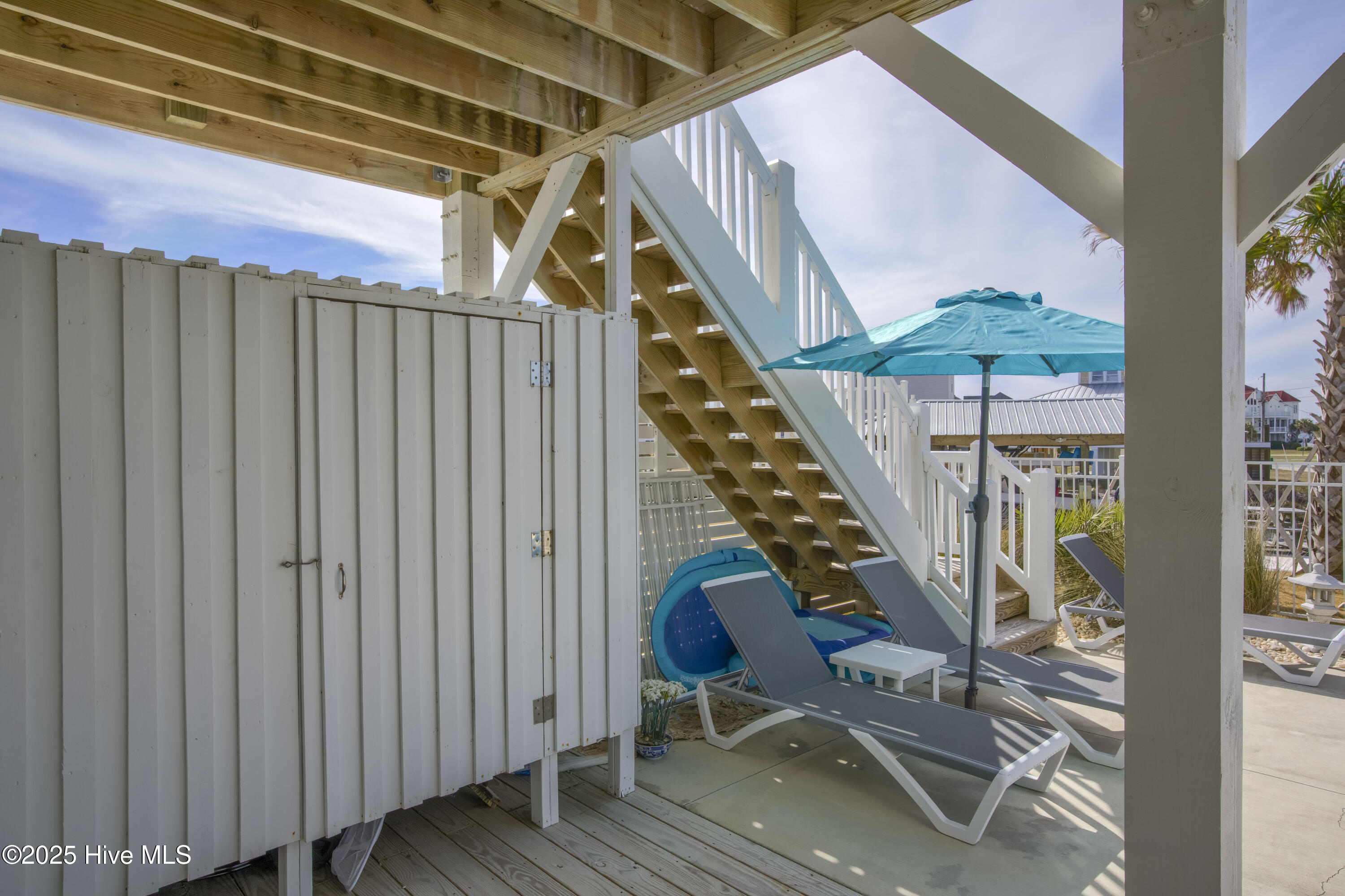 109 Barton Bay Court