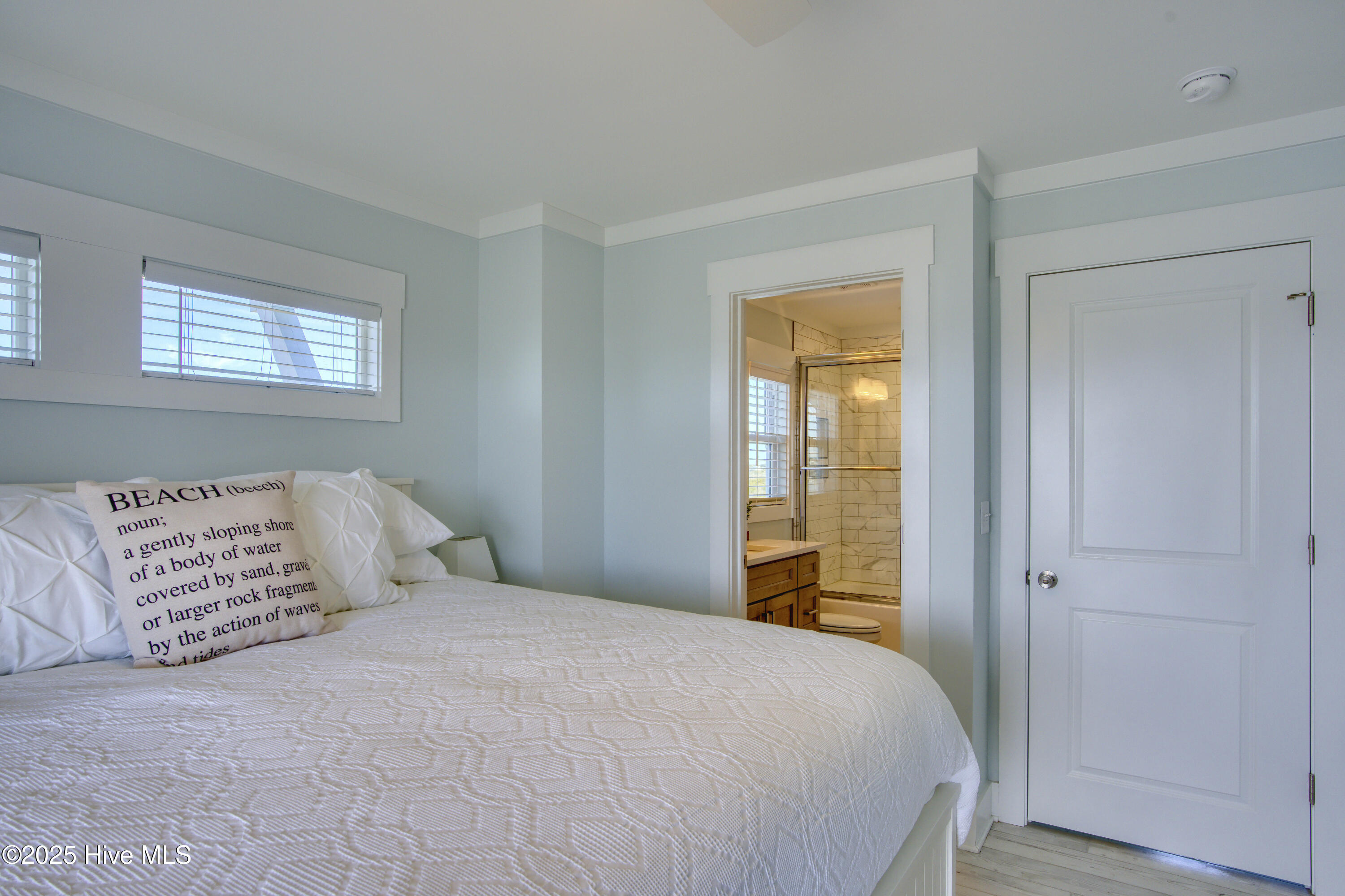 109 Barton Bay Court