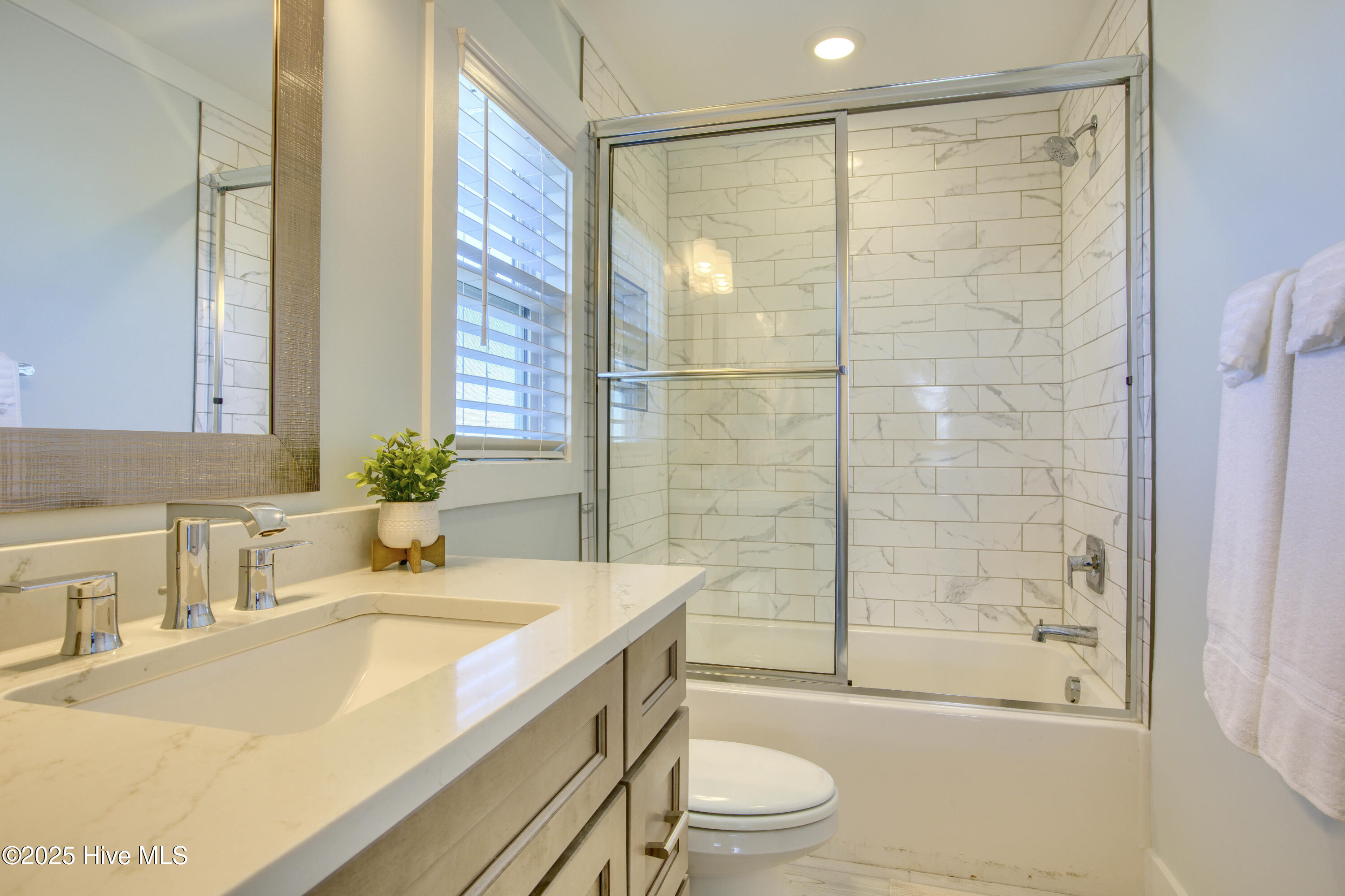 109 Barton Bay Court