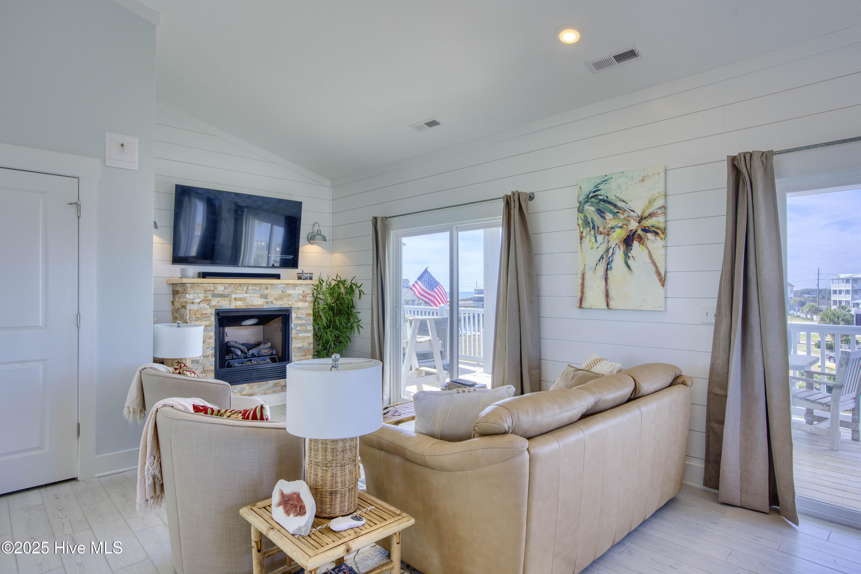 109 Barton Bay Court