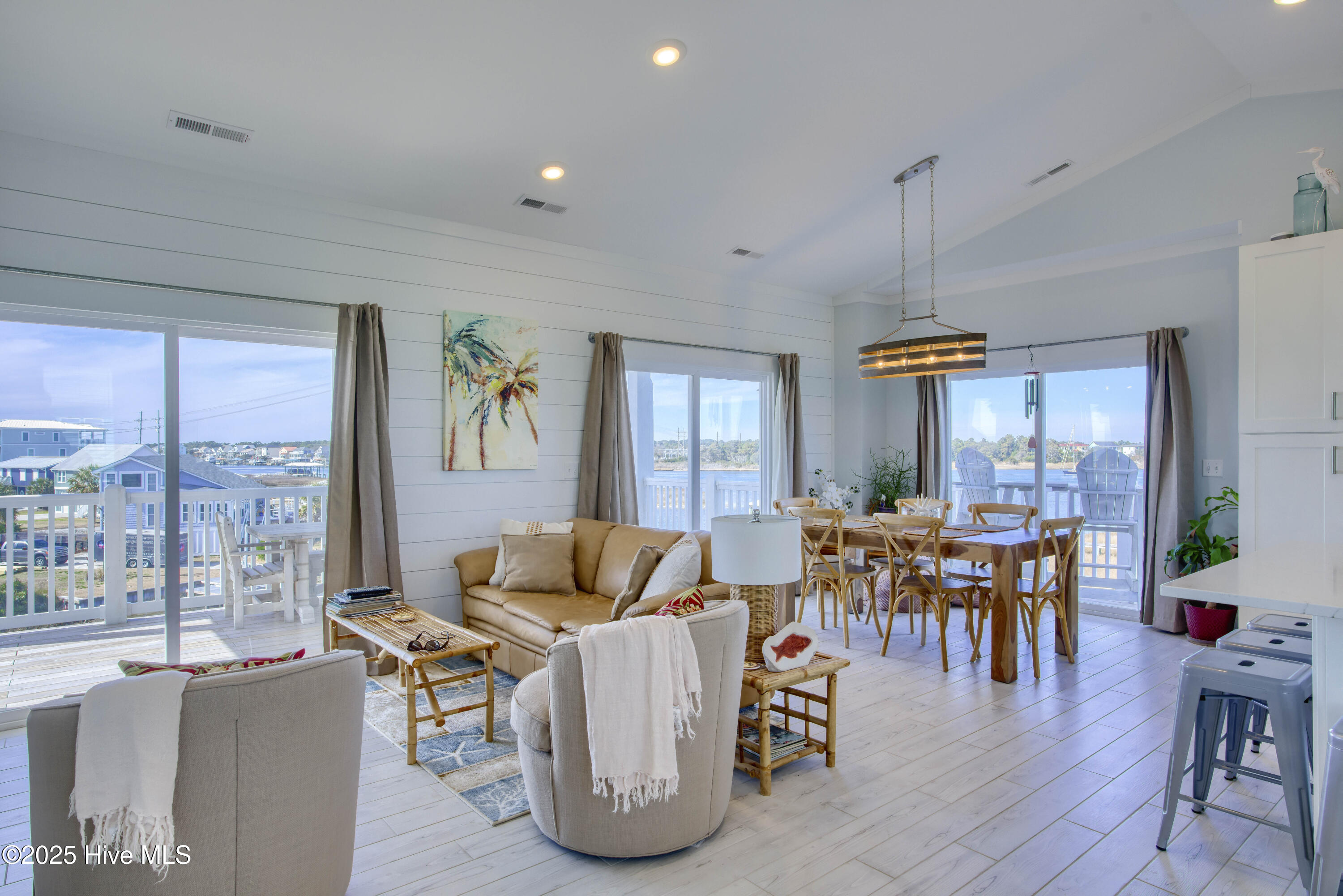 109 Barton Bay Court