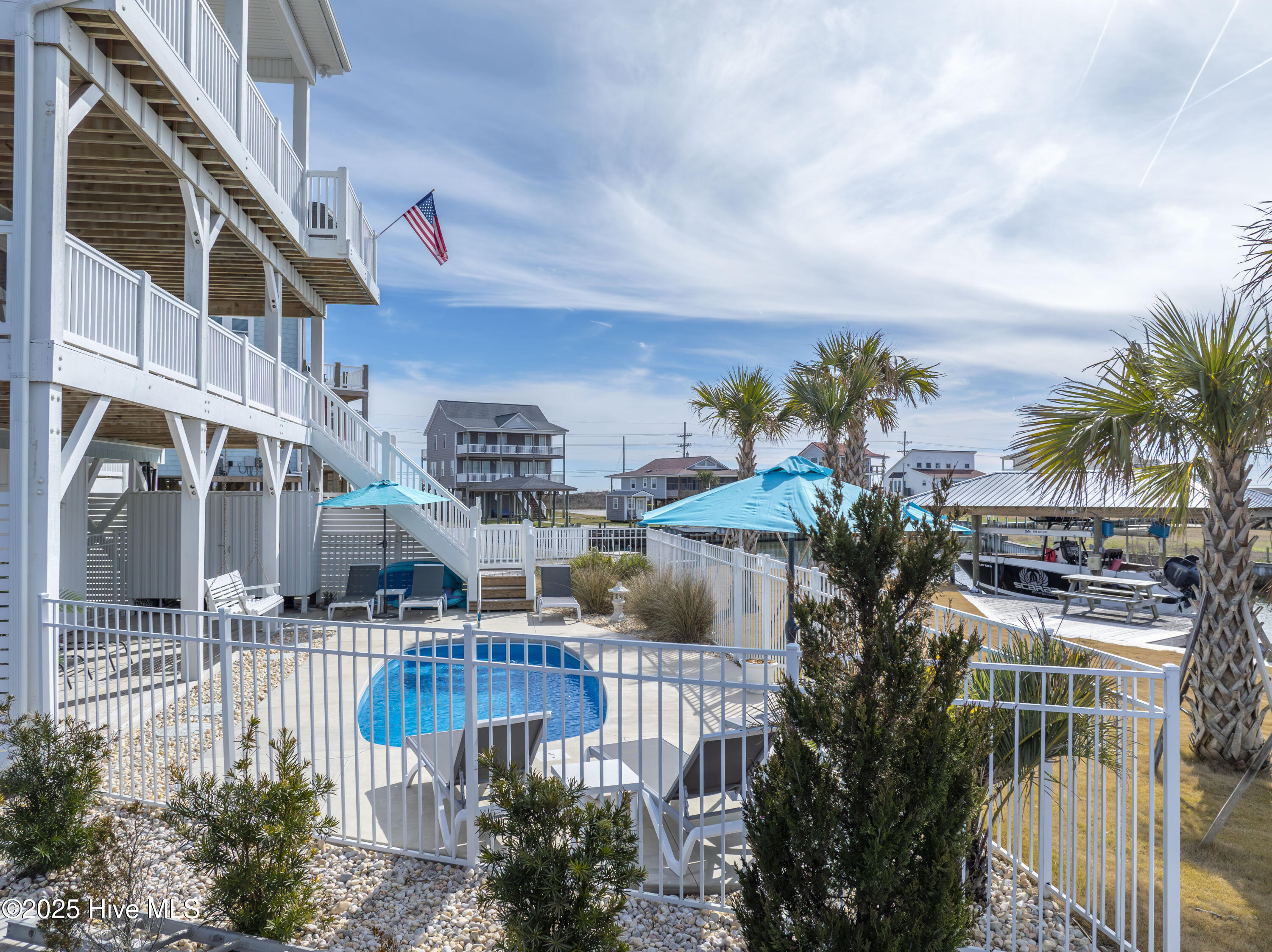 109 Barton Bay Court