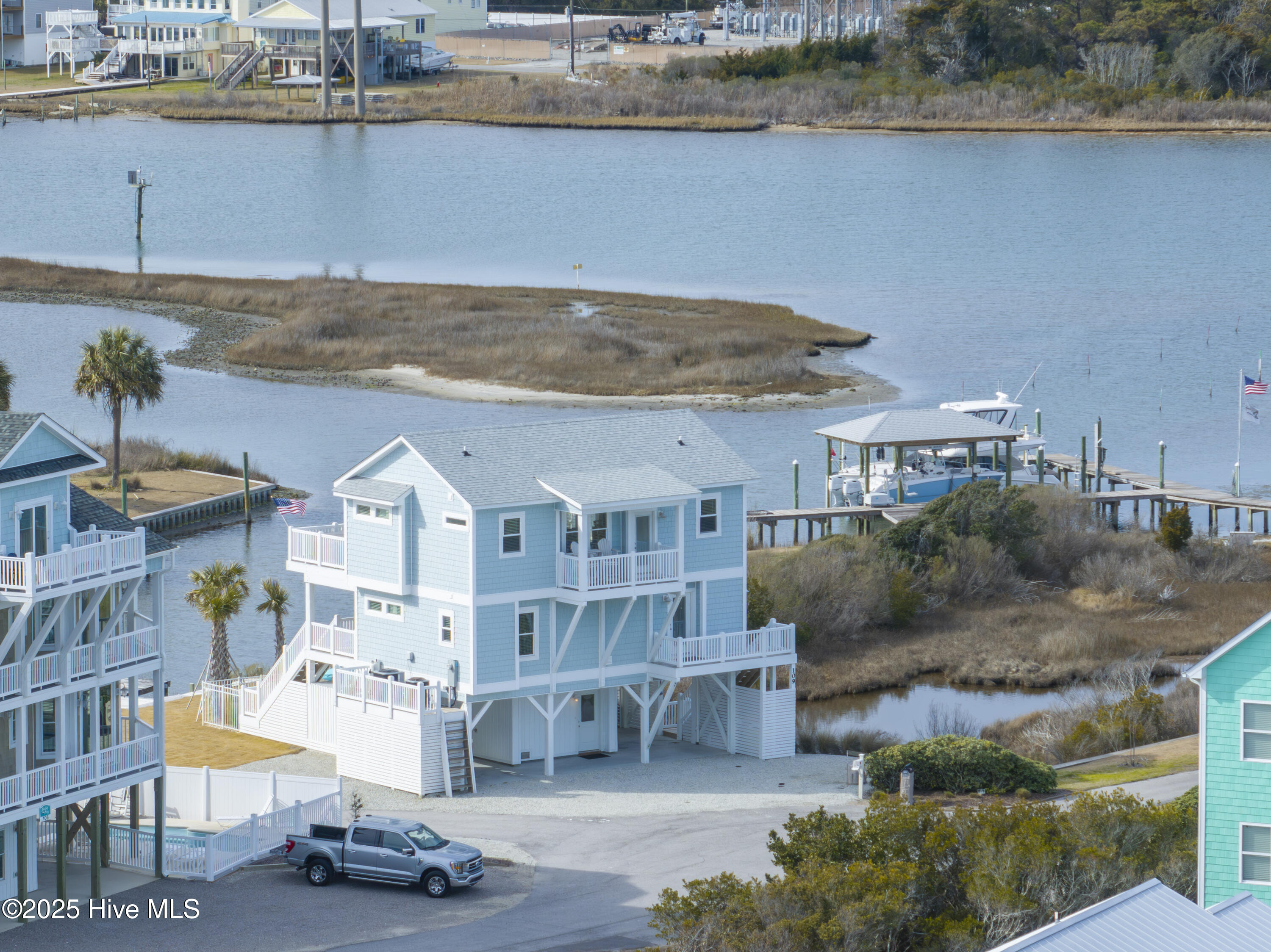 109 Barton Bay Court
