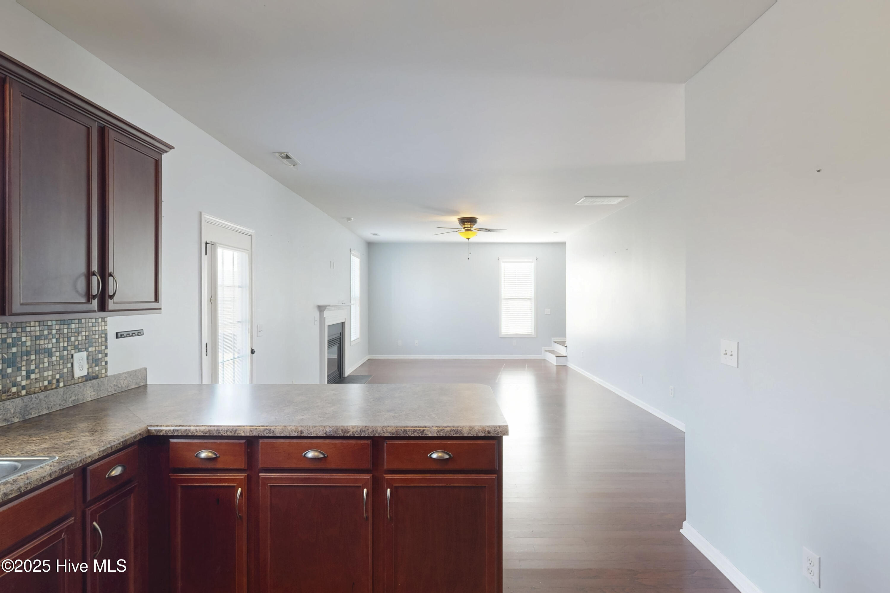 7273 Savanna Run Loop