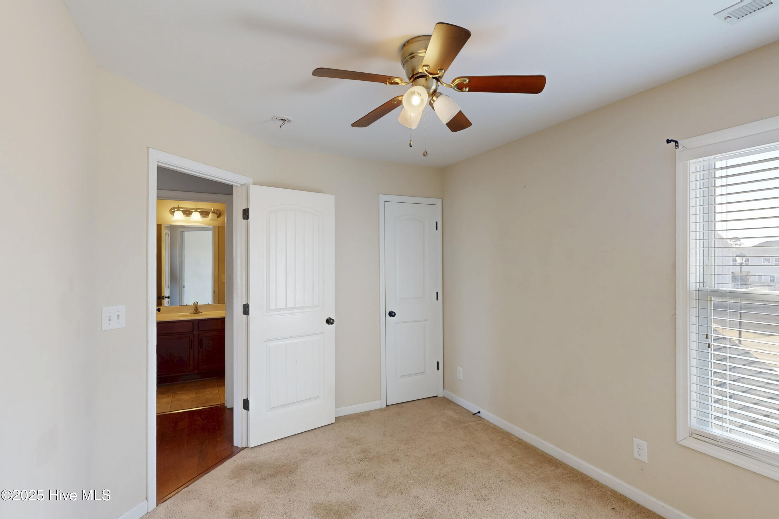 7273 Savanna Run Loop