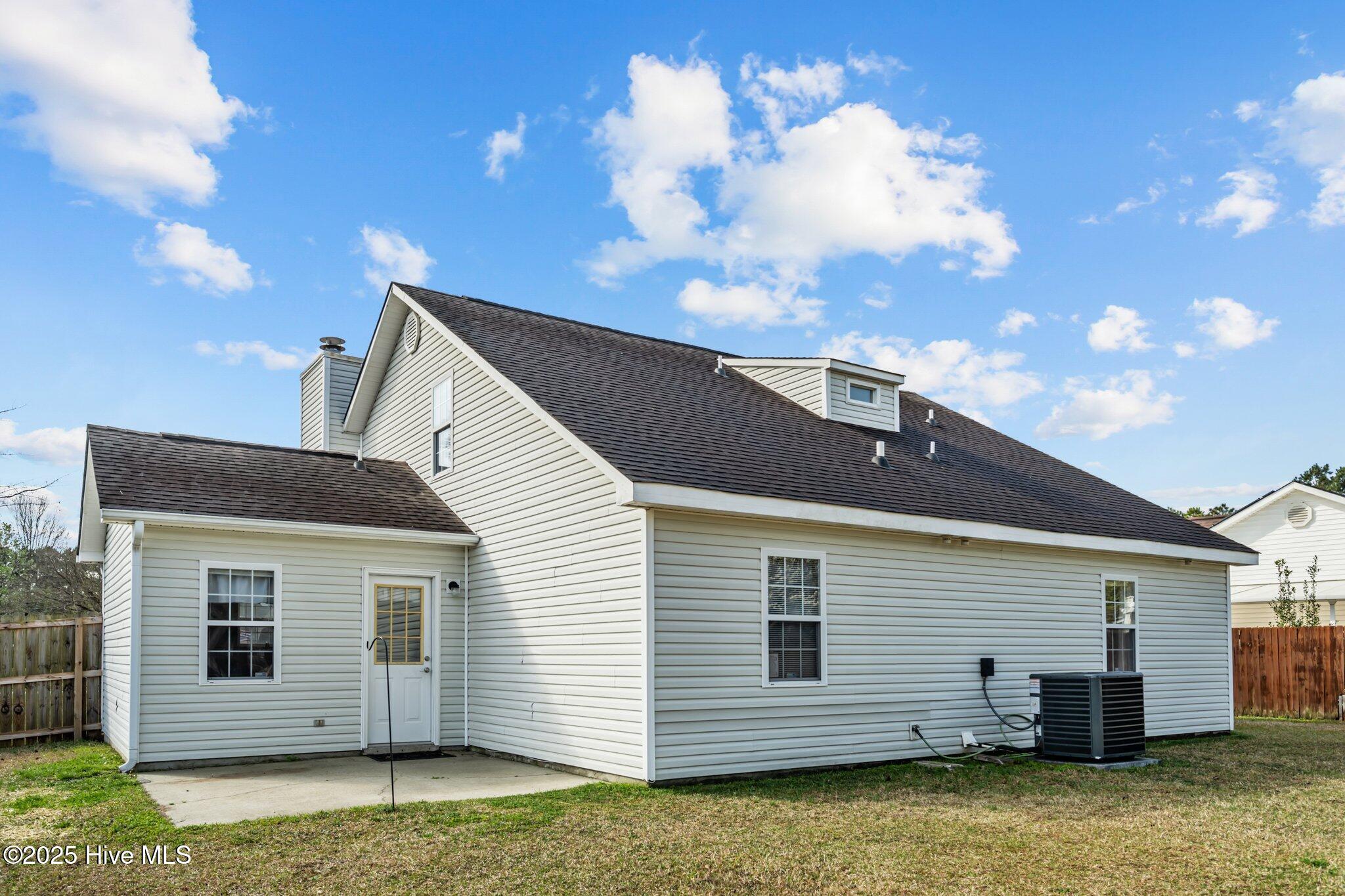 102 Quarterhorse Lane