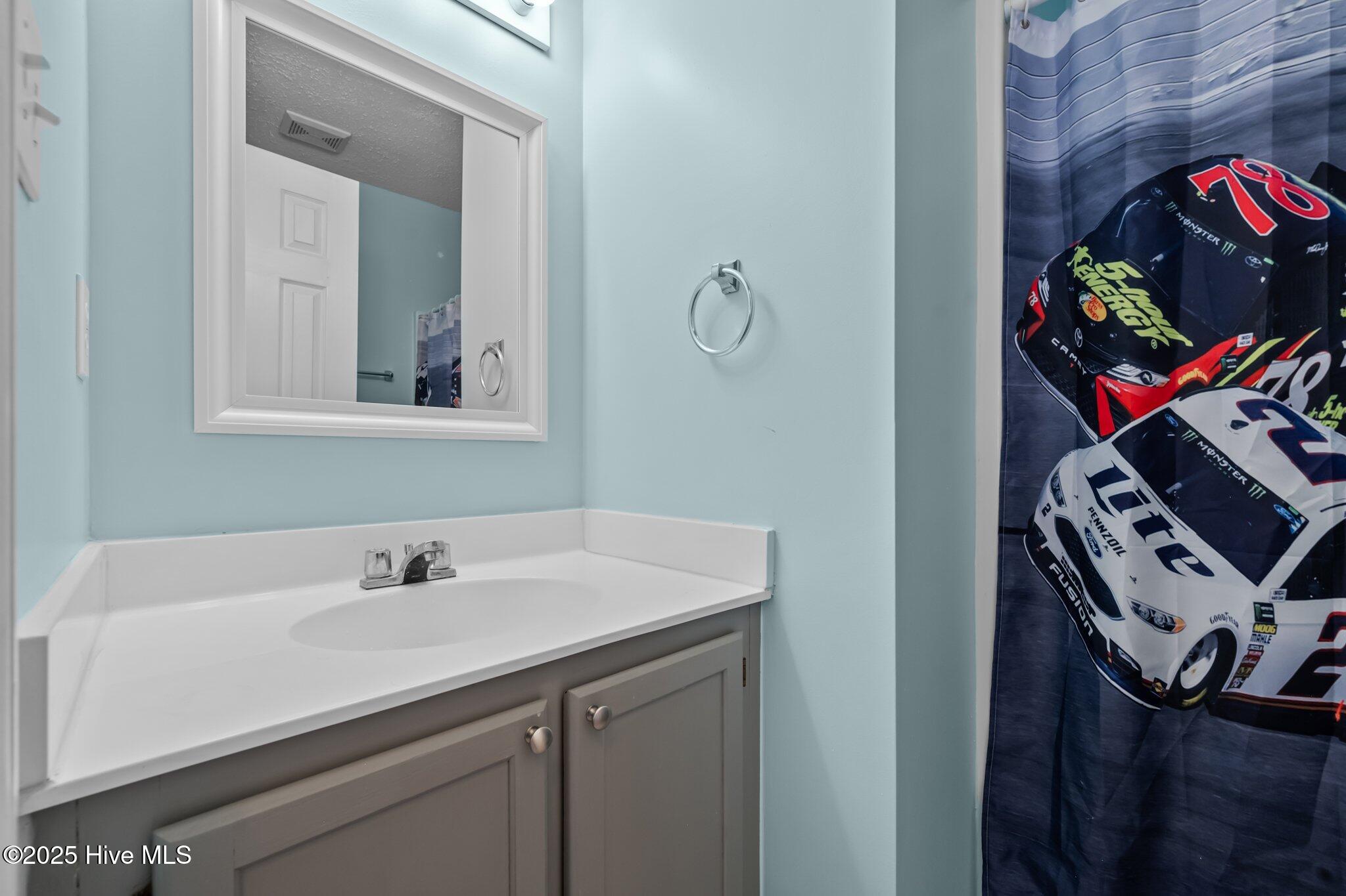 102 Quarterhorse Lane