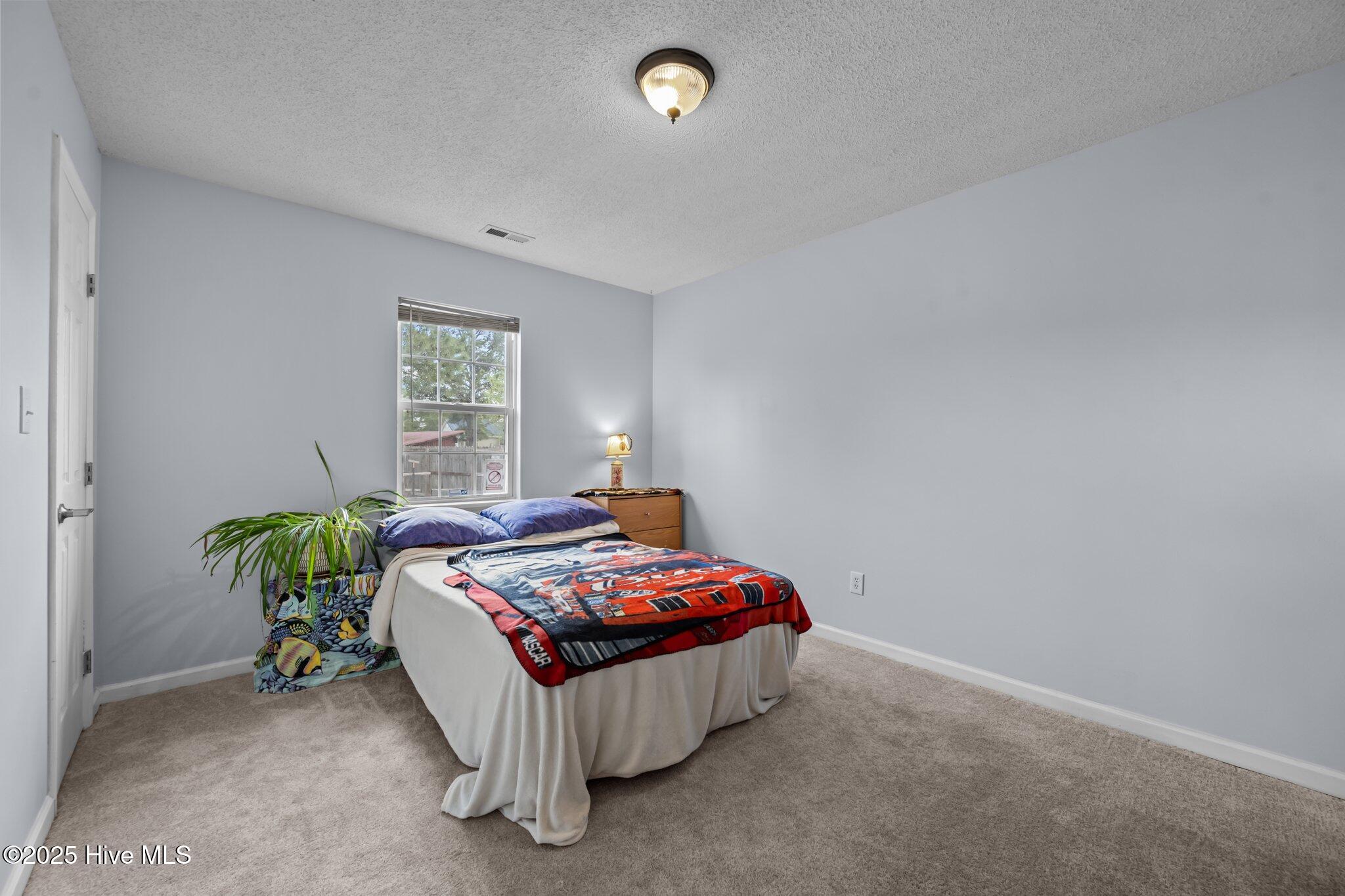 102 Quarterhorse Lane