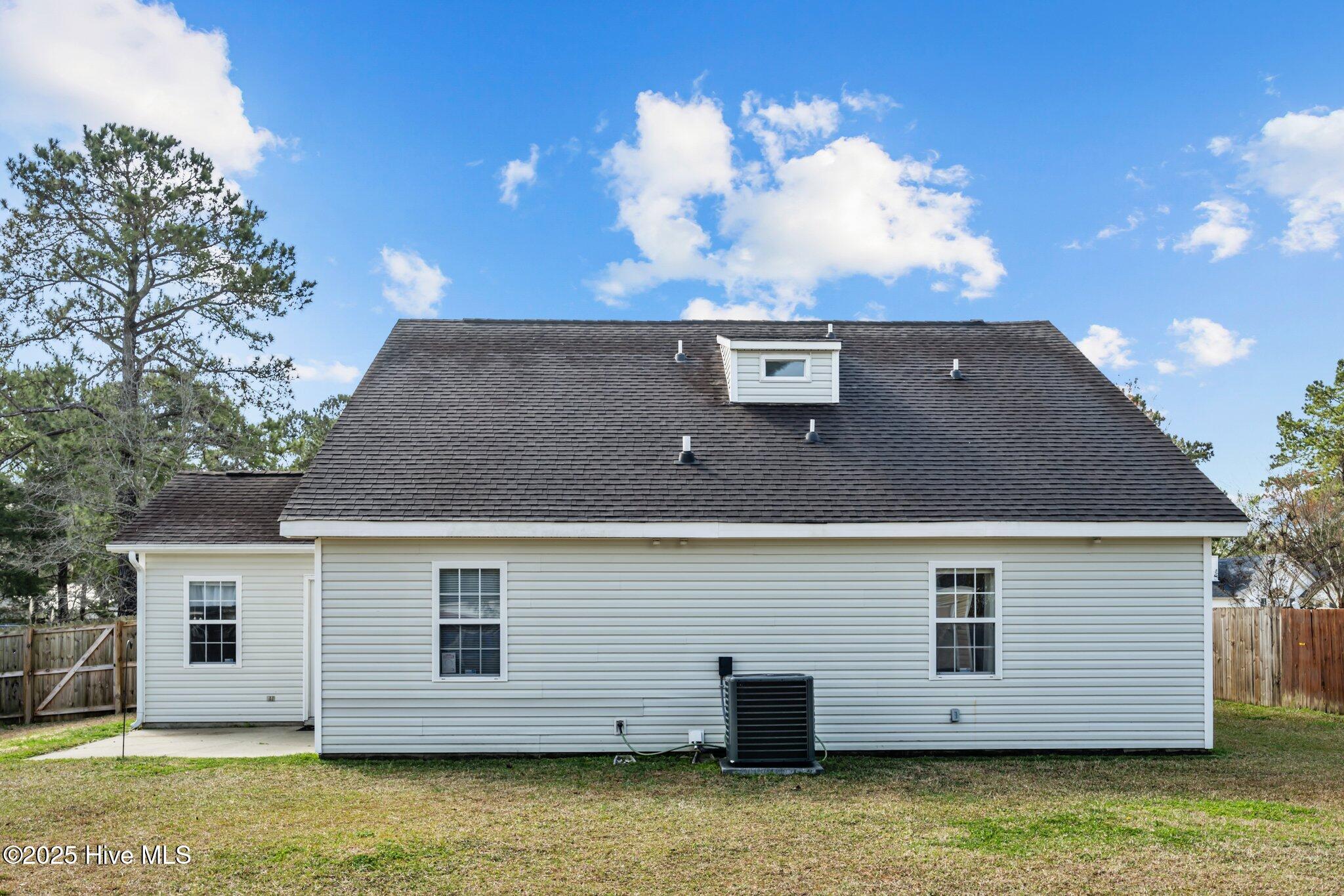 102 Quarterhorse Lane