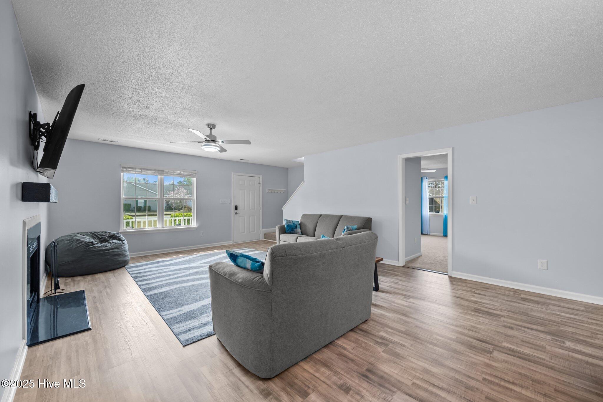 102 Quarterhorse Lane