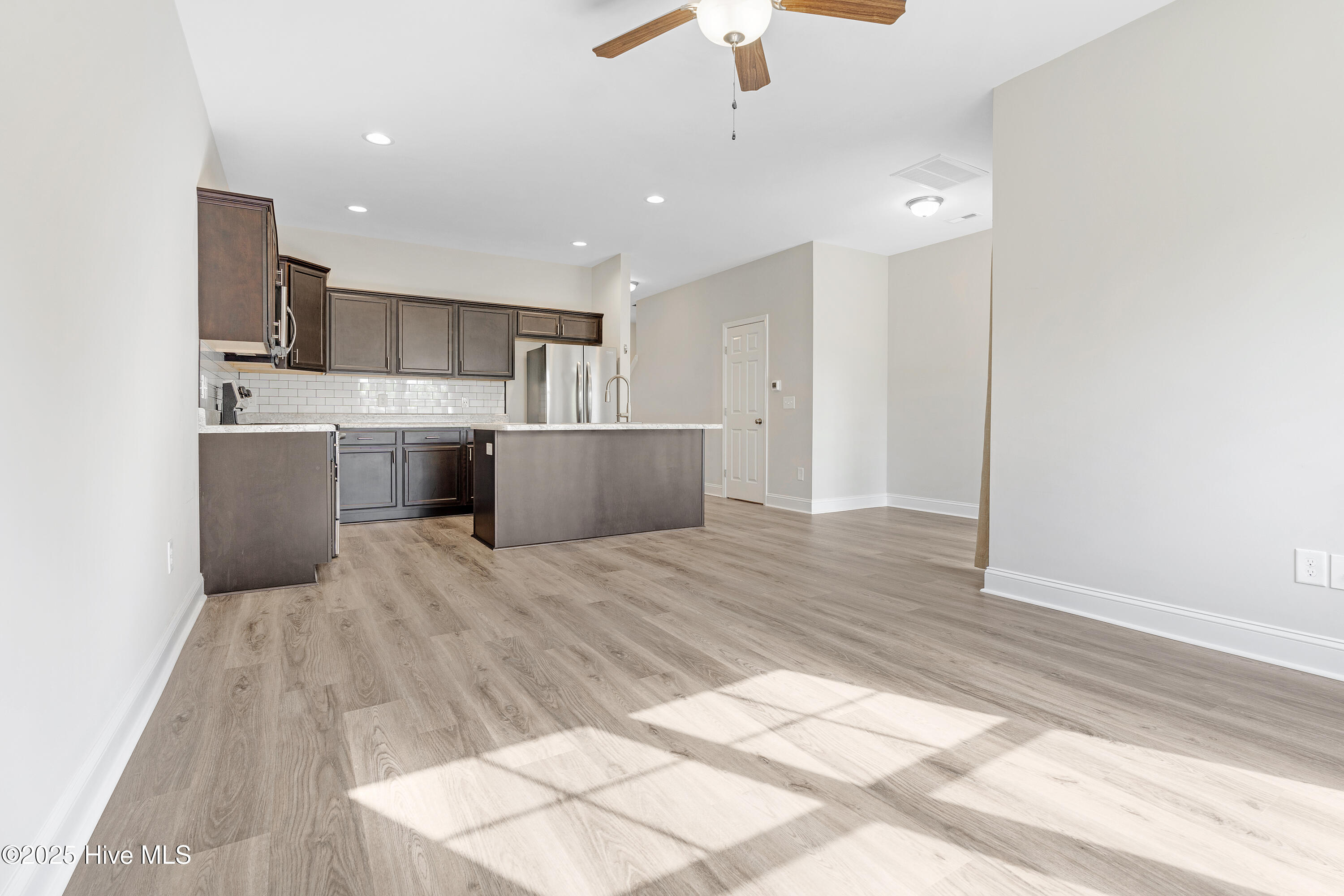327 S Stingray Lane