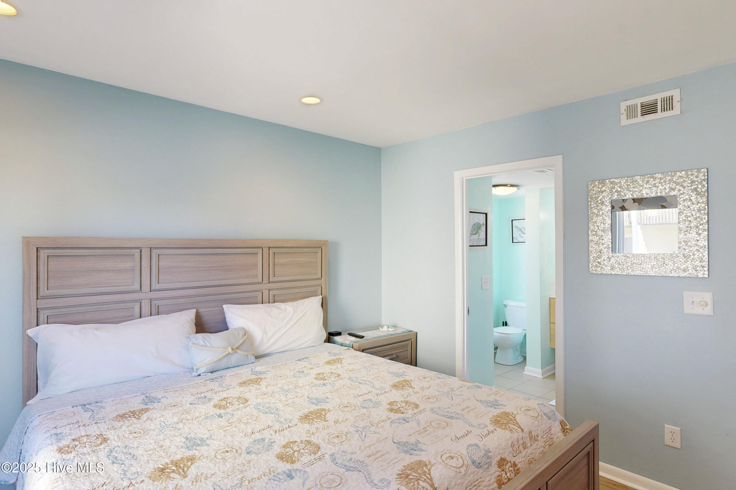 918 N New River Drive, 116