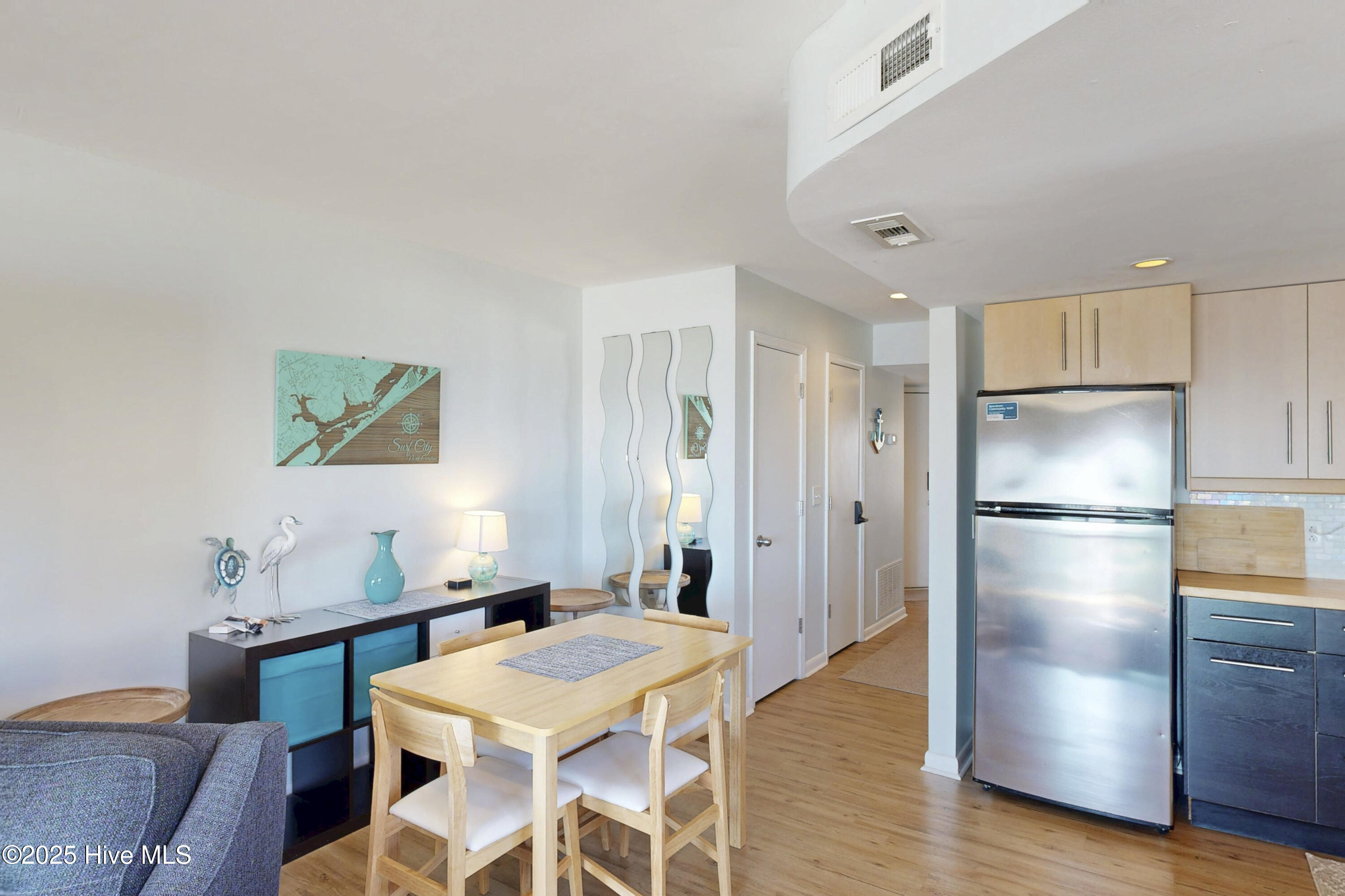 918 N New River Drive, 116