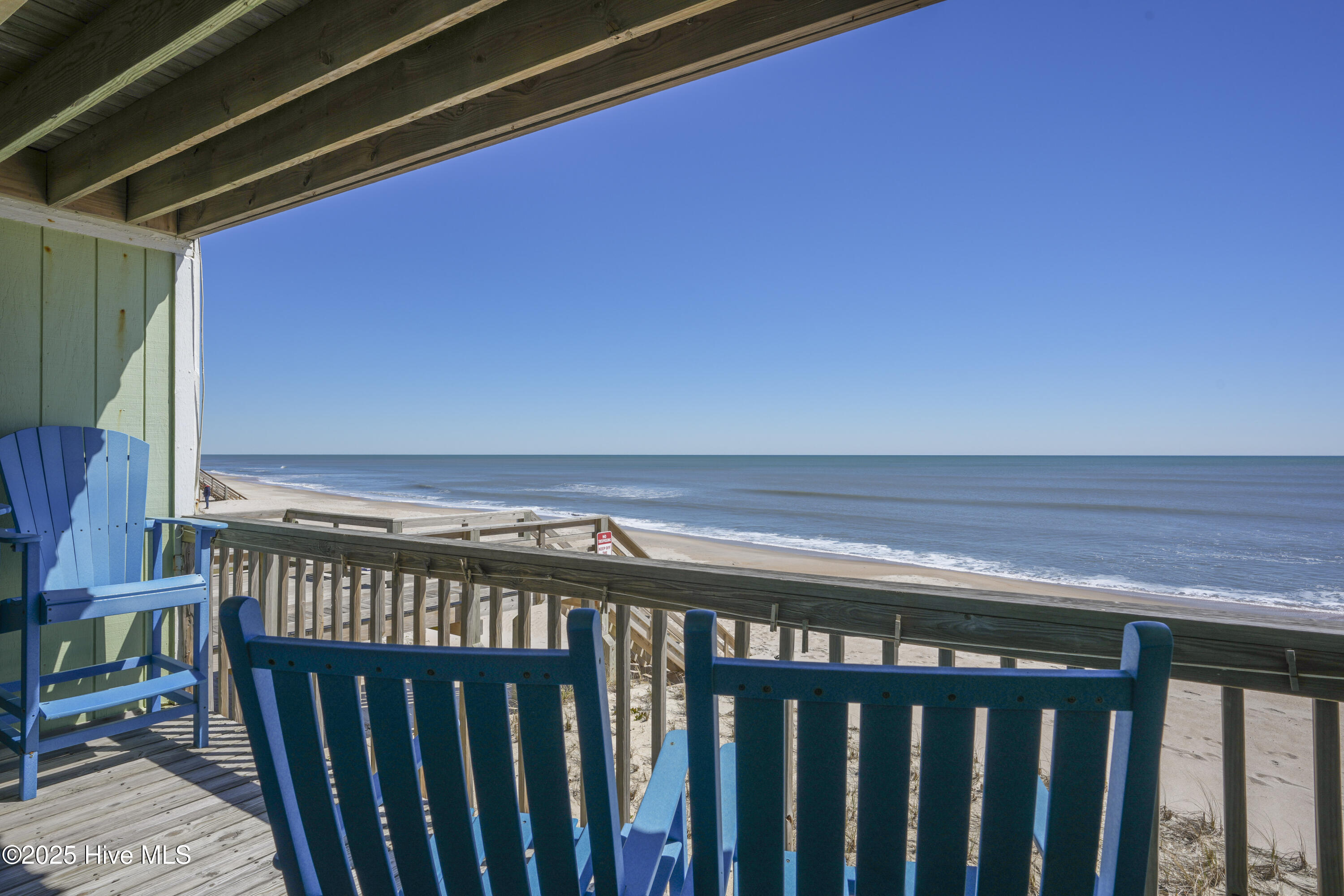 918 N New River Drive, 116