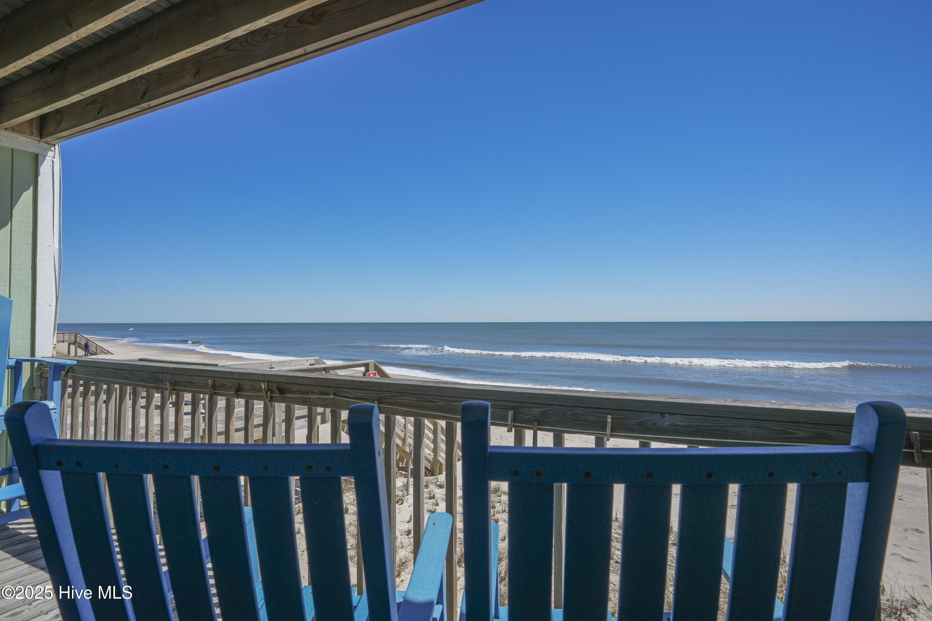 918 N New River Drive, 116