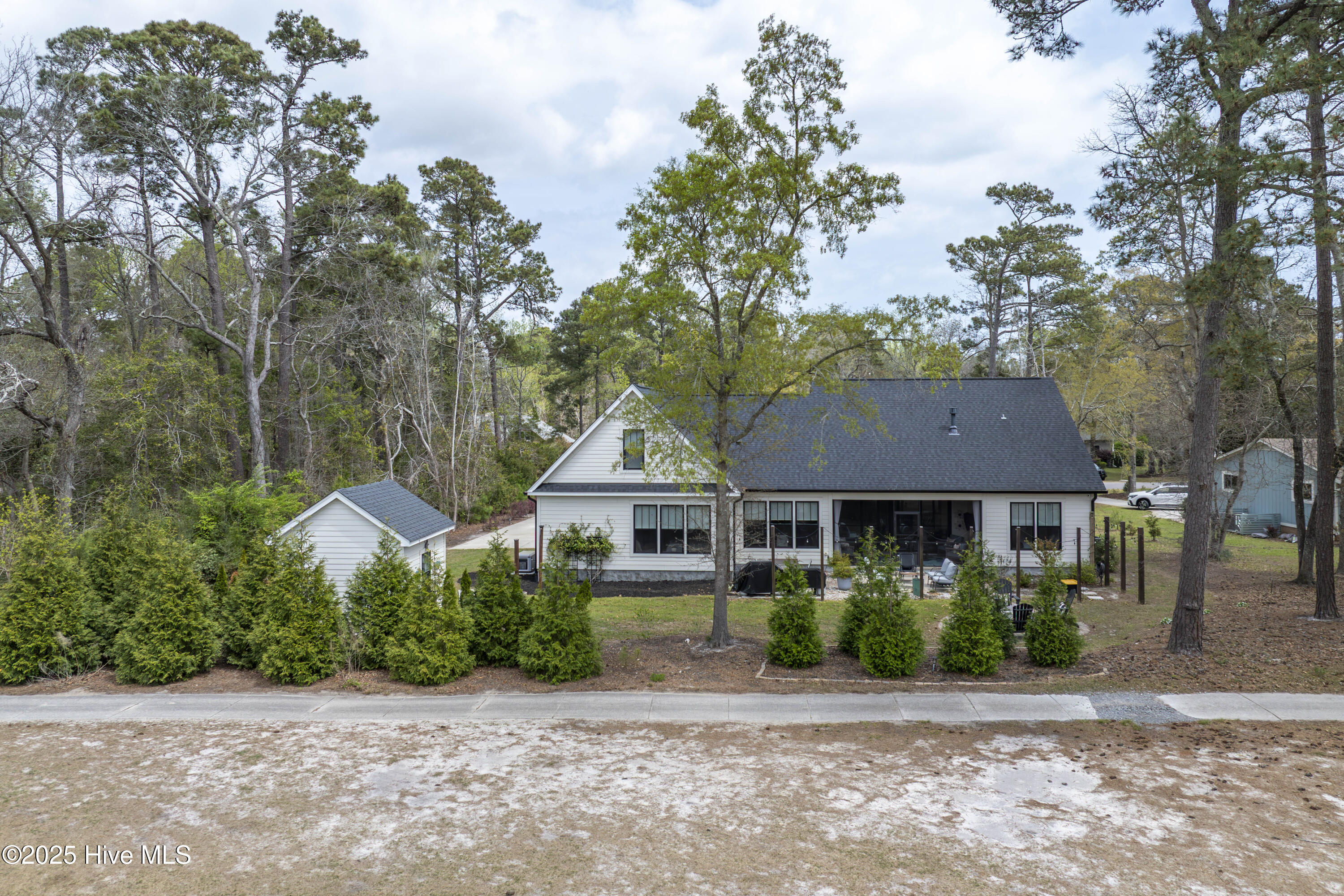 658 Sawgrass Road
