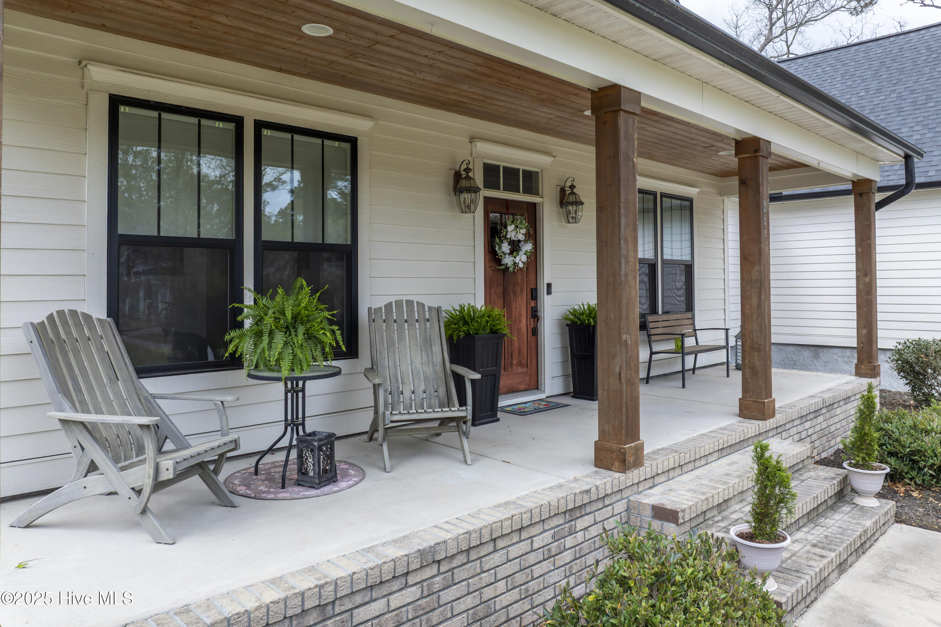 658 Sawgrass Road