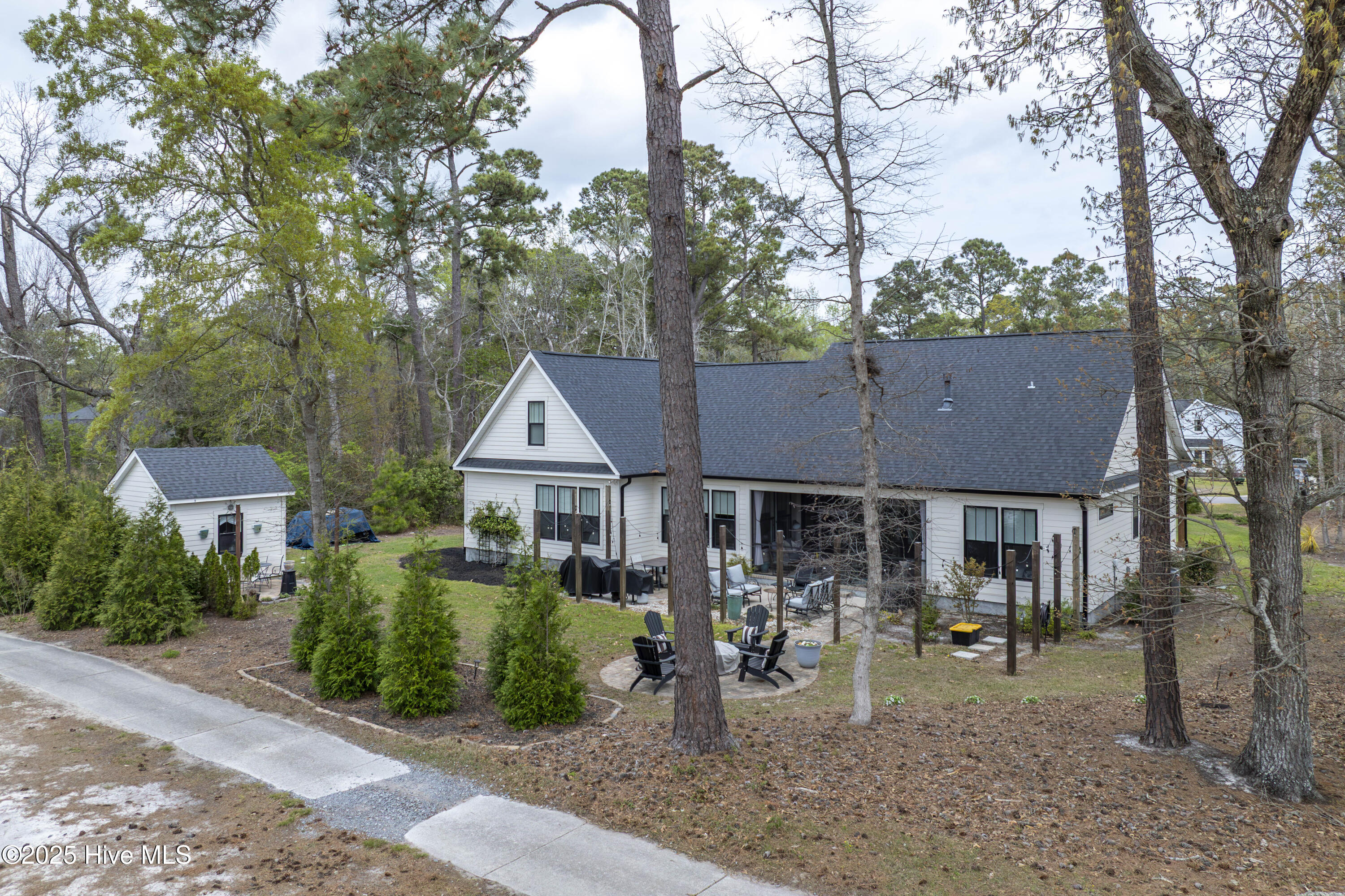 658 Sawgrass Road