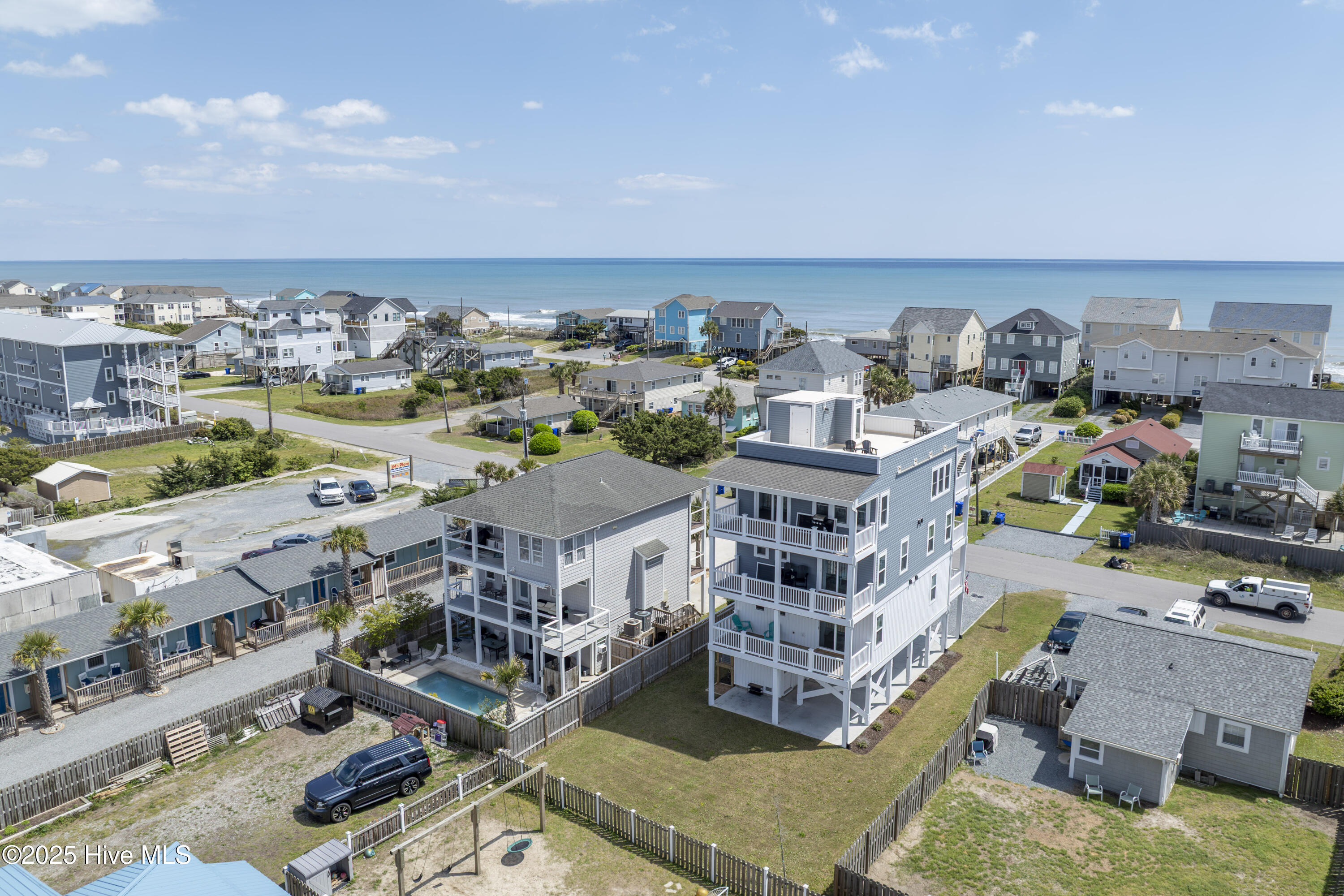 513 N Topsail Drive