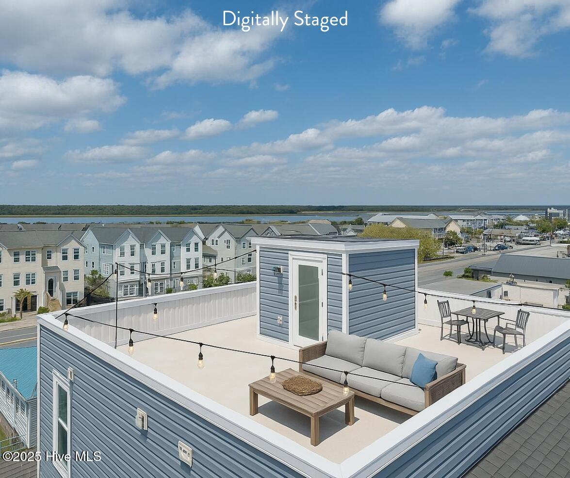 513 N Topsail Drive