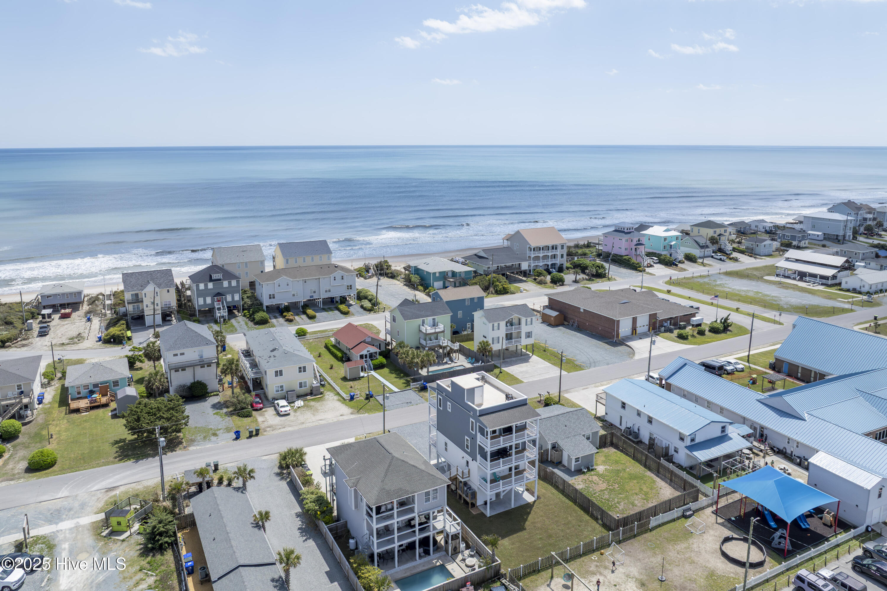 513 N Topsail Drive