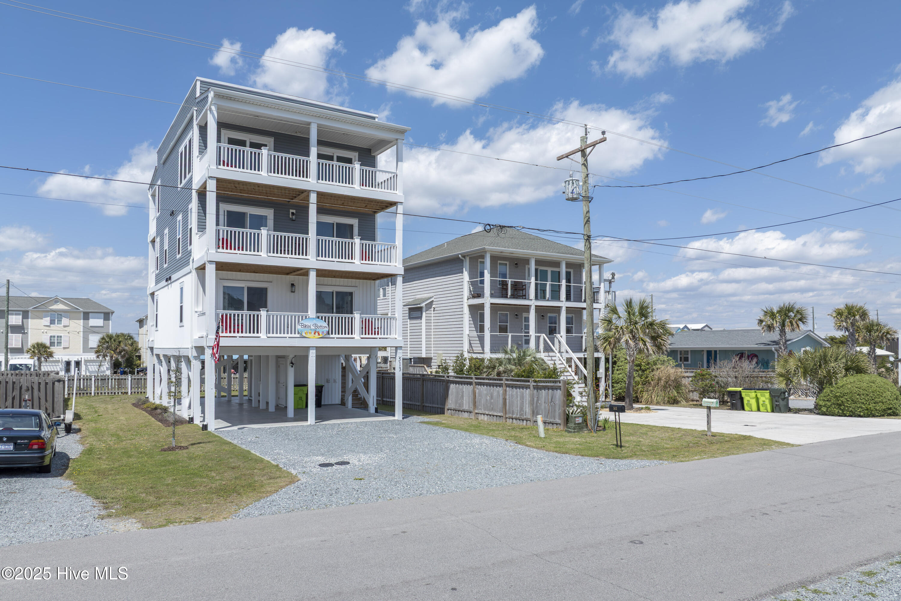 513 N Topsail Drive