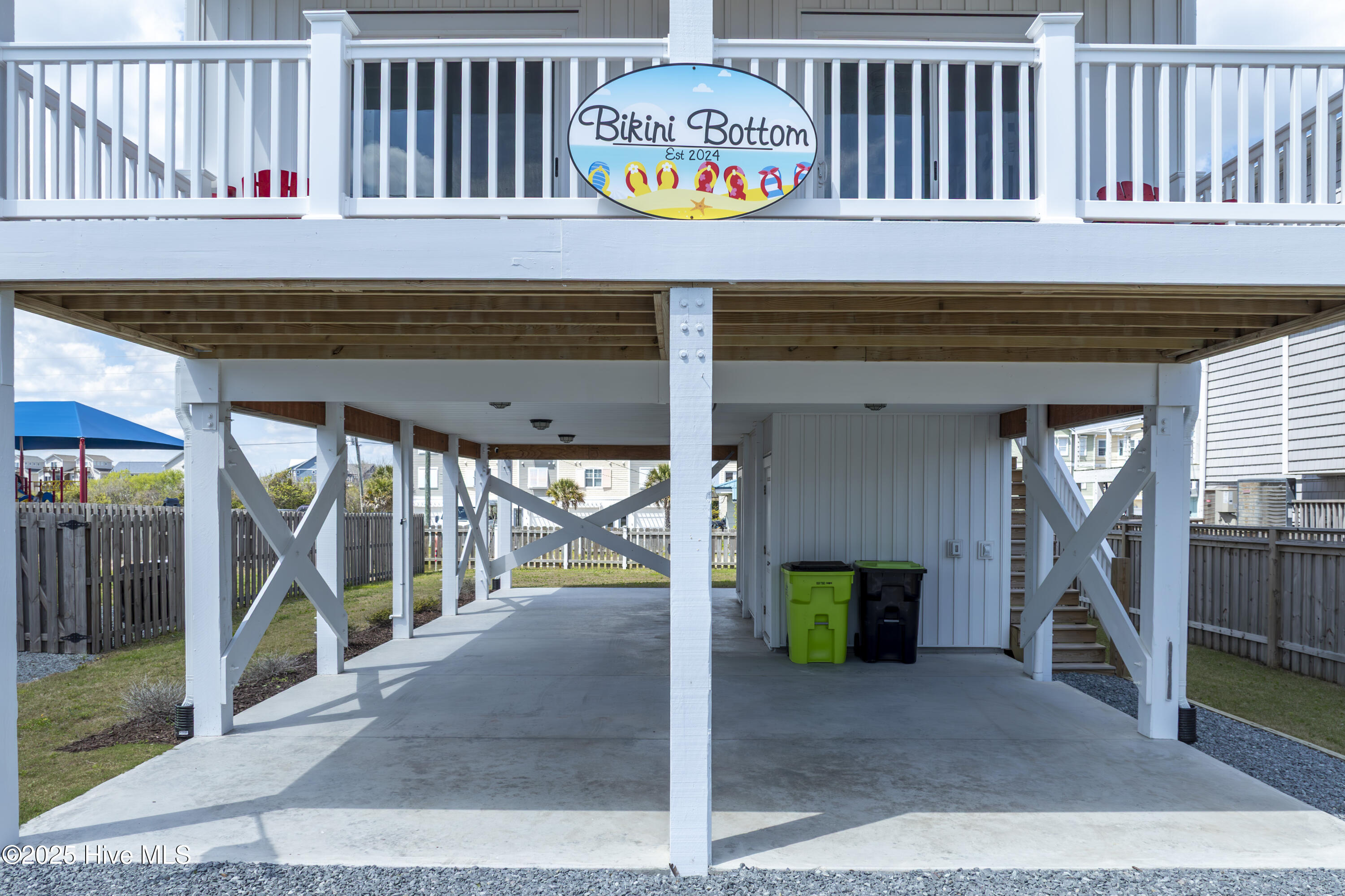 513 N Topsail Drive