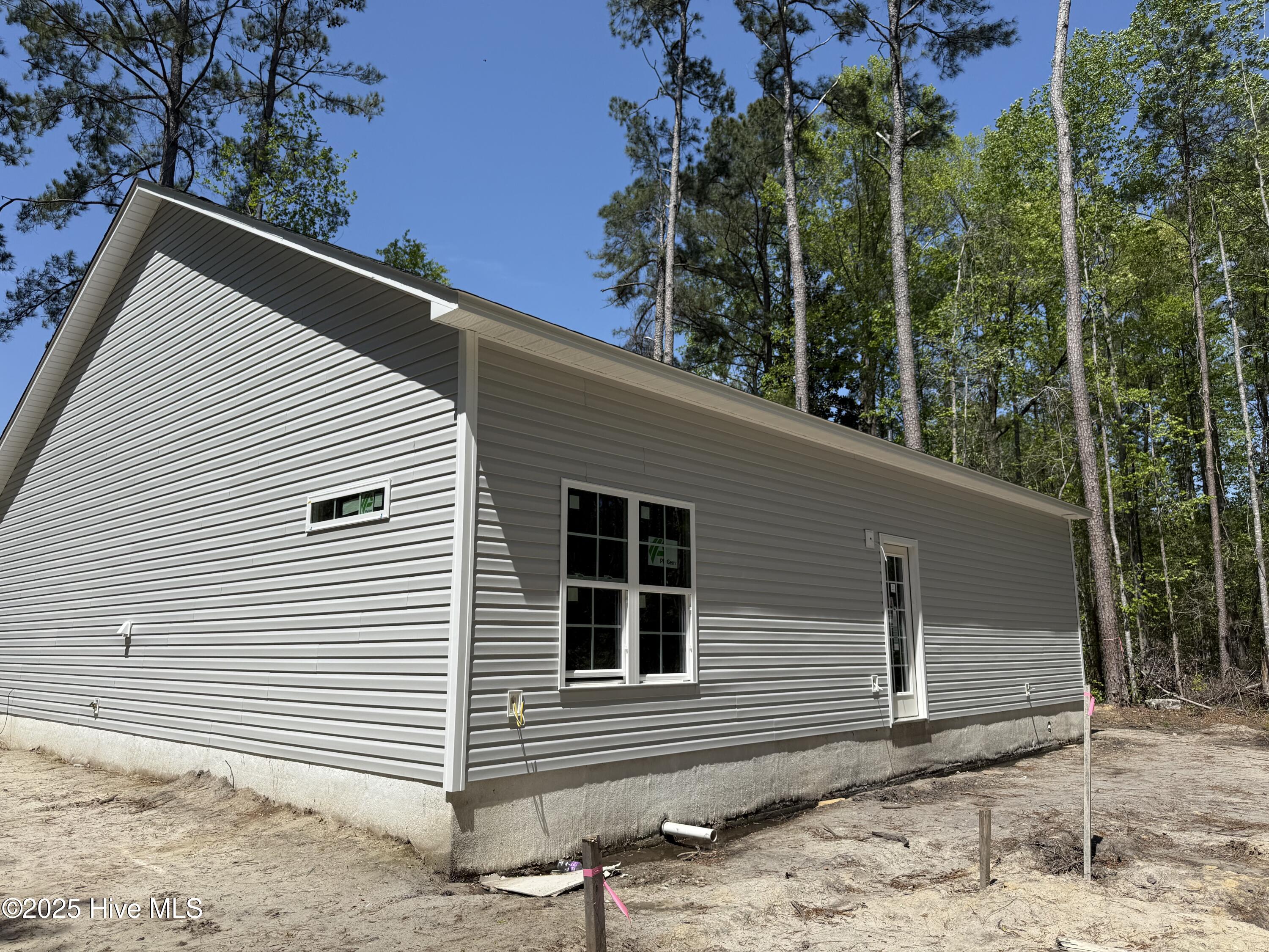 1119 Pickett Rd Road