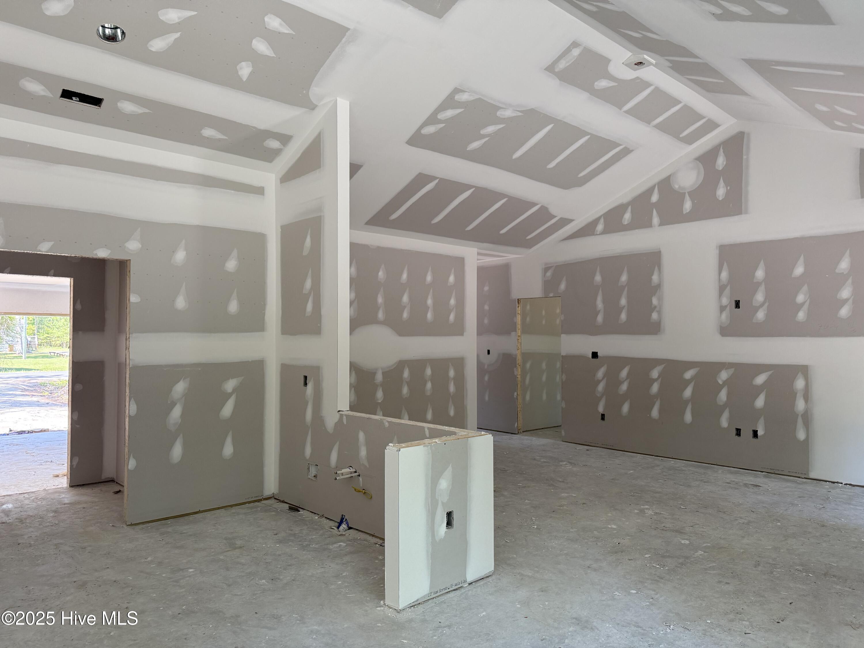 1119 Pickett Rd Road