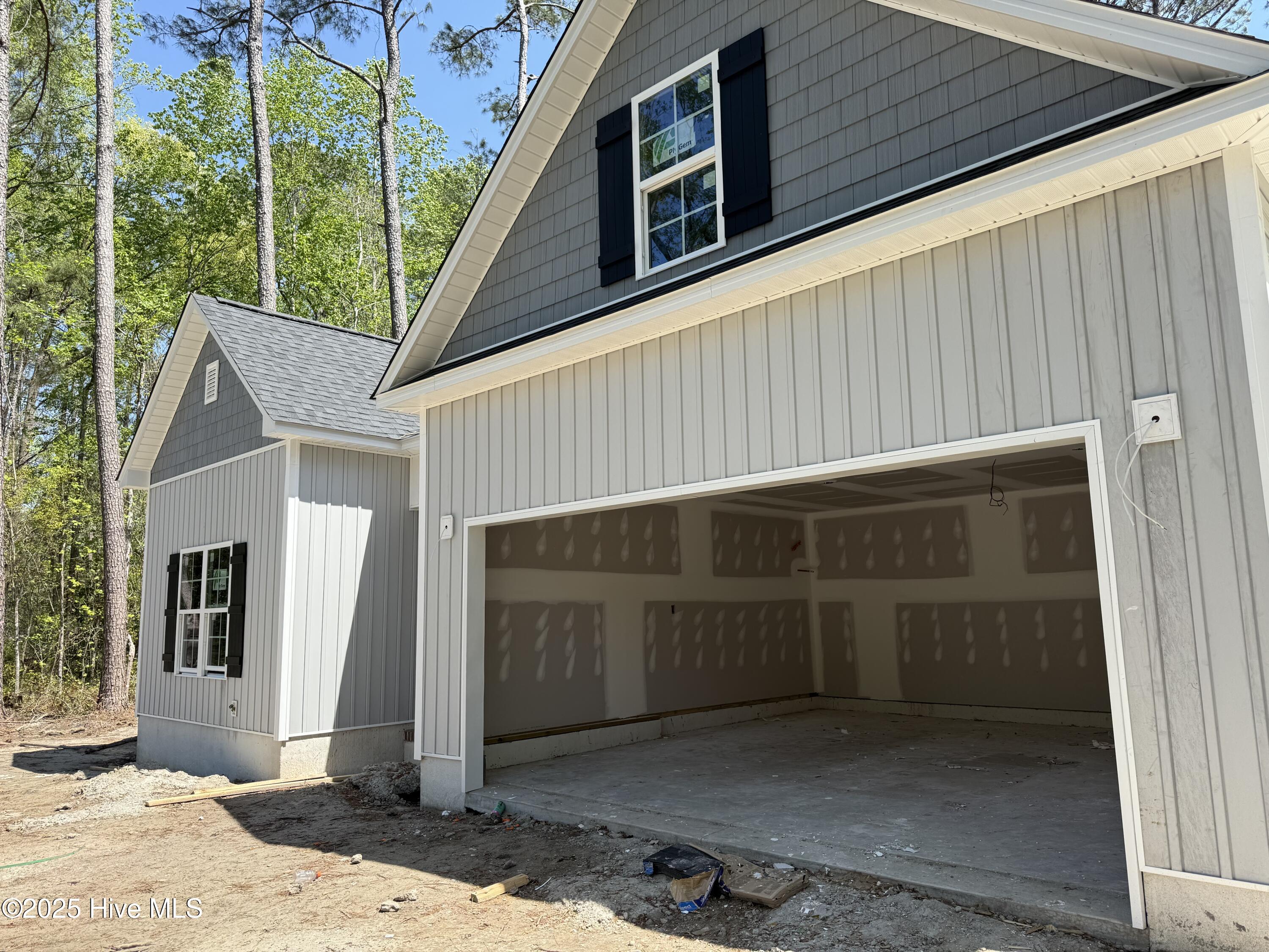 1119 Pickett Rd Road