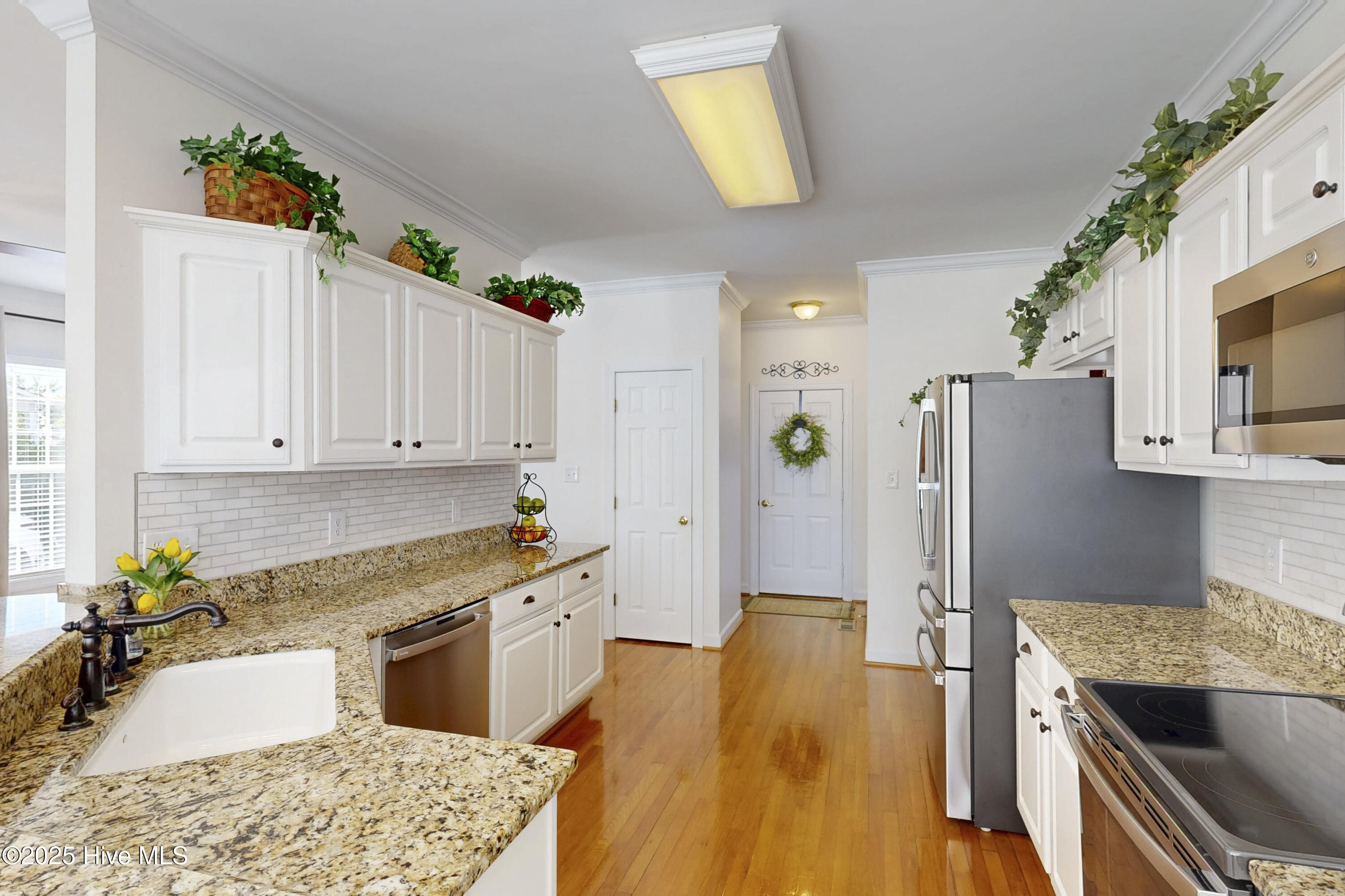 518 Rock Creek Drive N