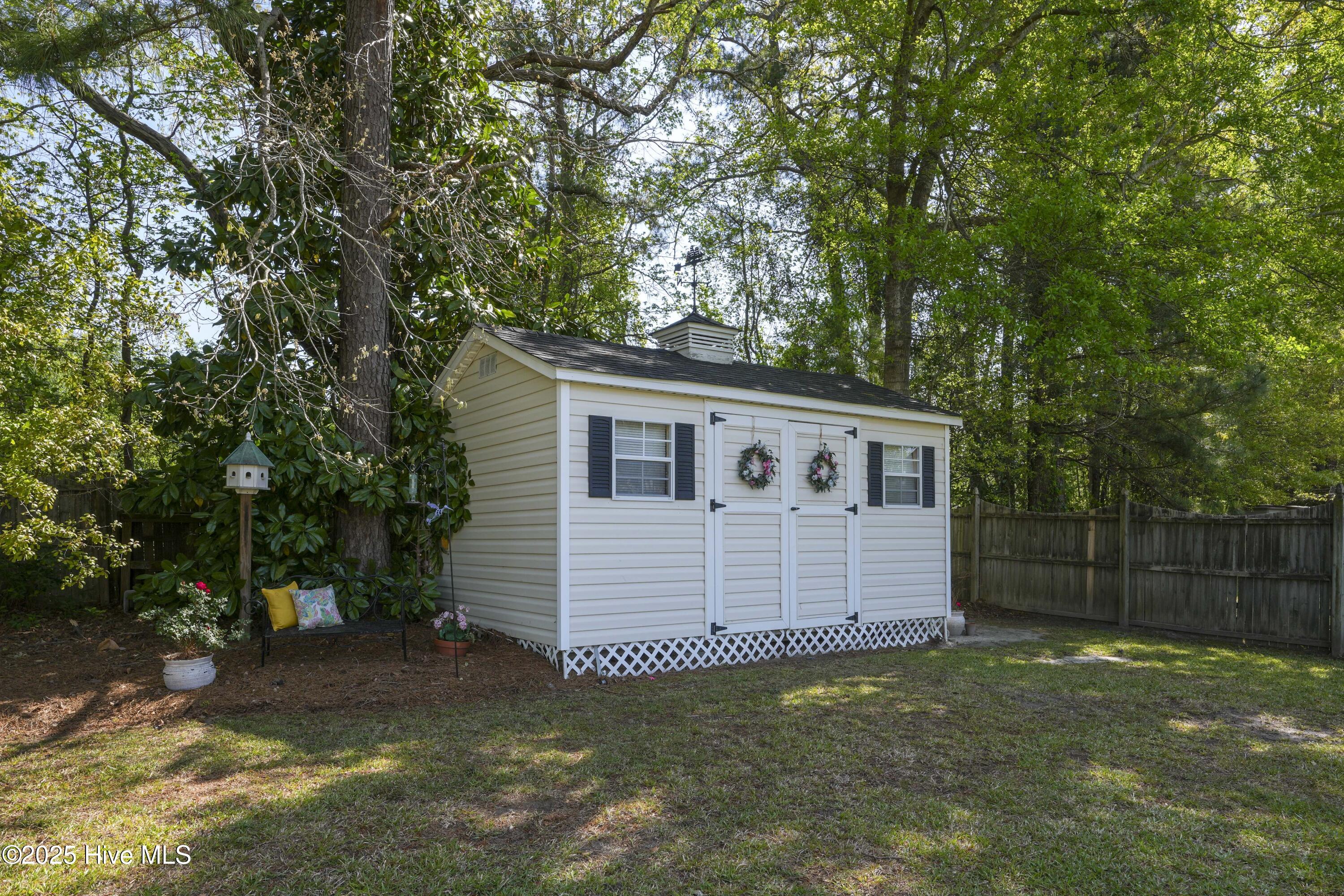 518 Rock Creek Drive N