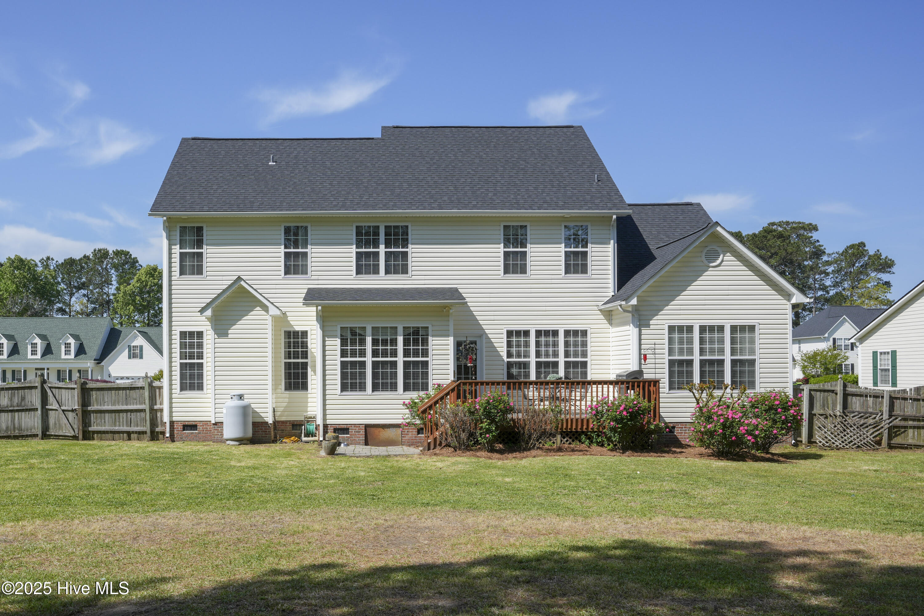 518 Rock Creek Drive N