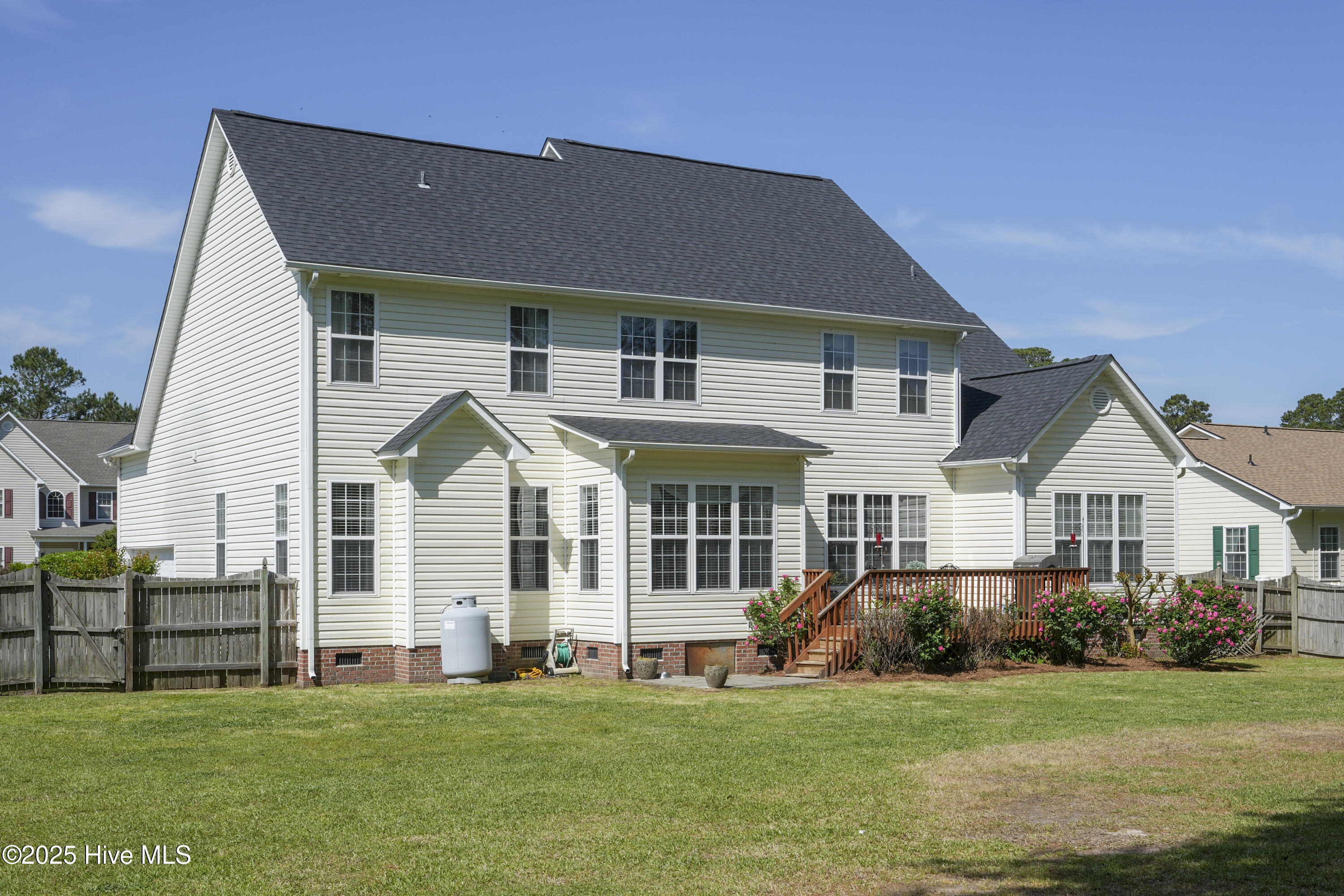 518 Rock Creek Drive N