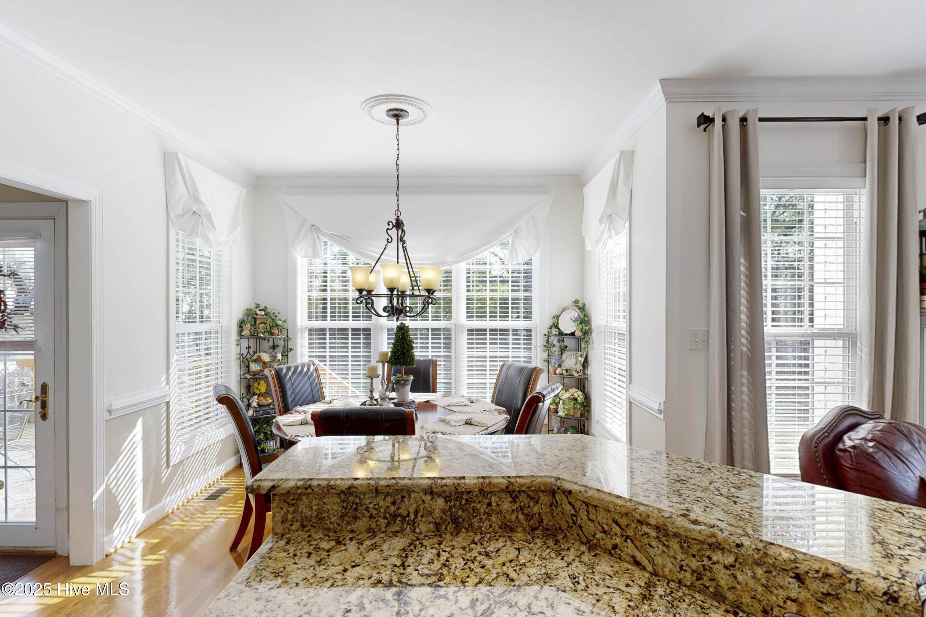 518 Rock Creek Drive N