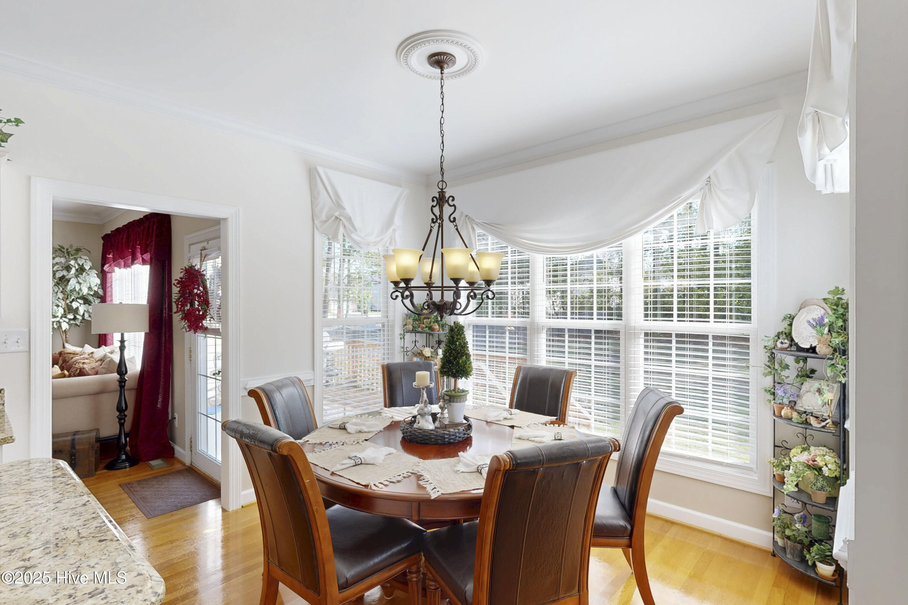 518 Rock Creek Drive N