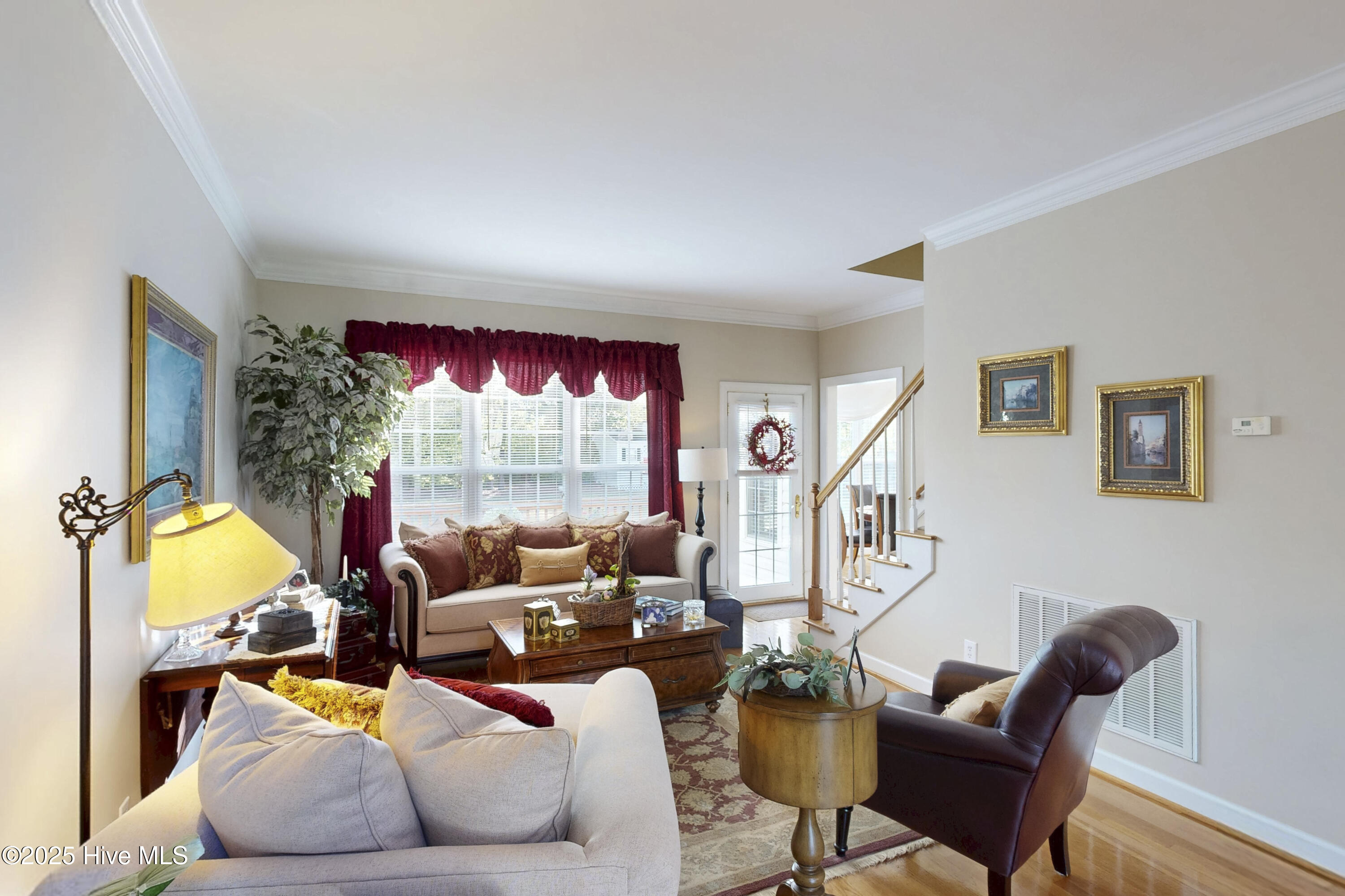 518 Rock Creek Drive N