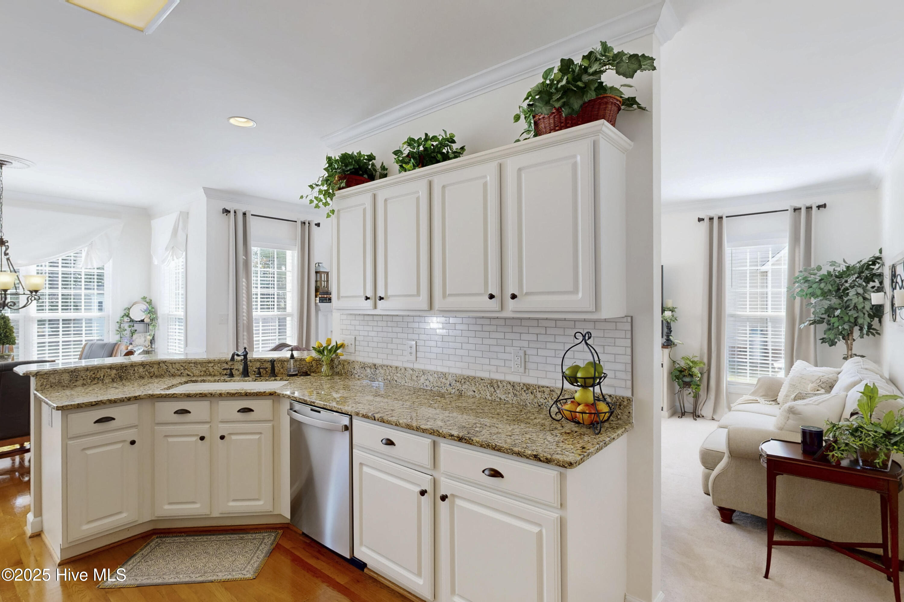 518 Rock Creek Drive N