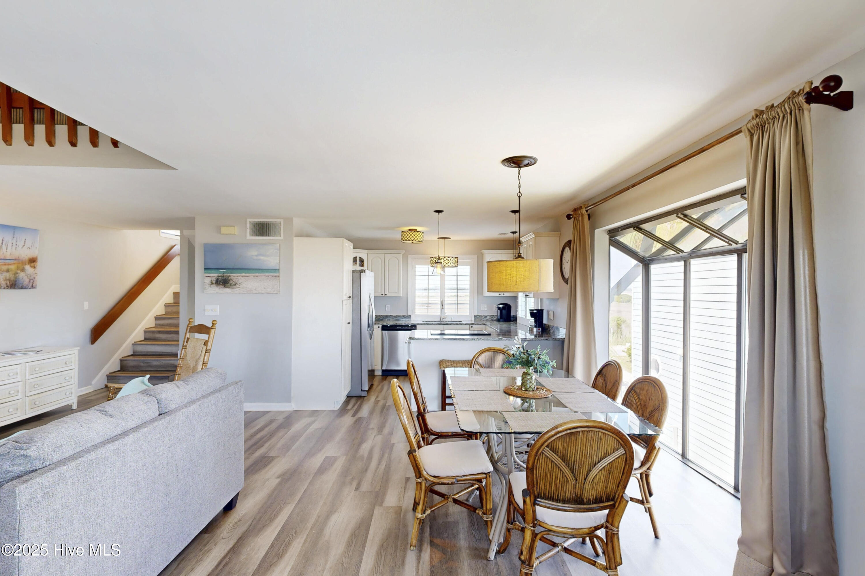 3938 River Road