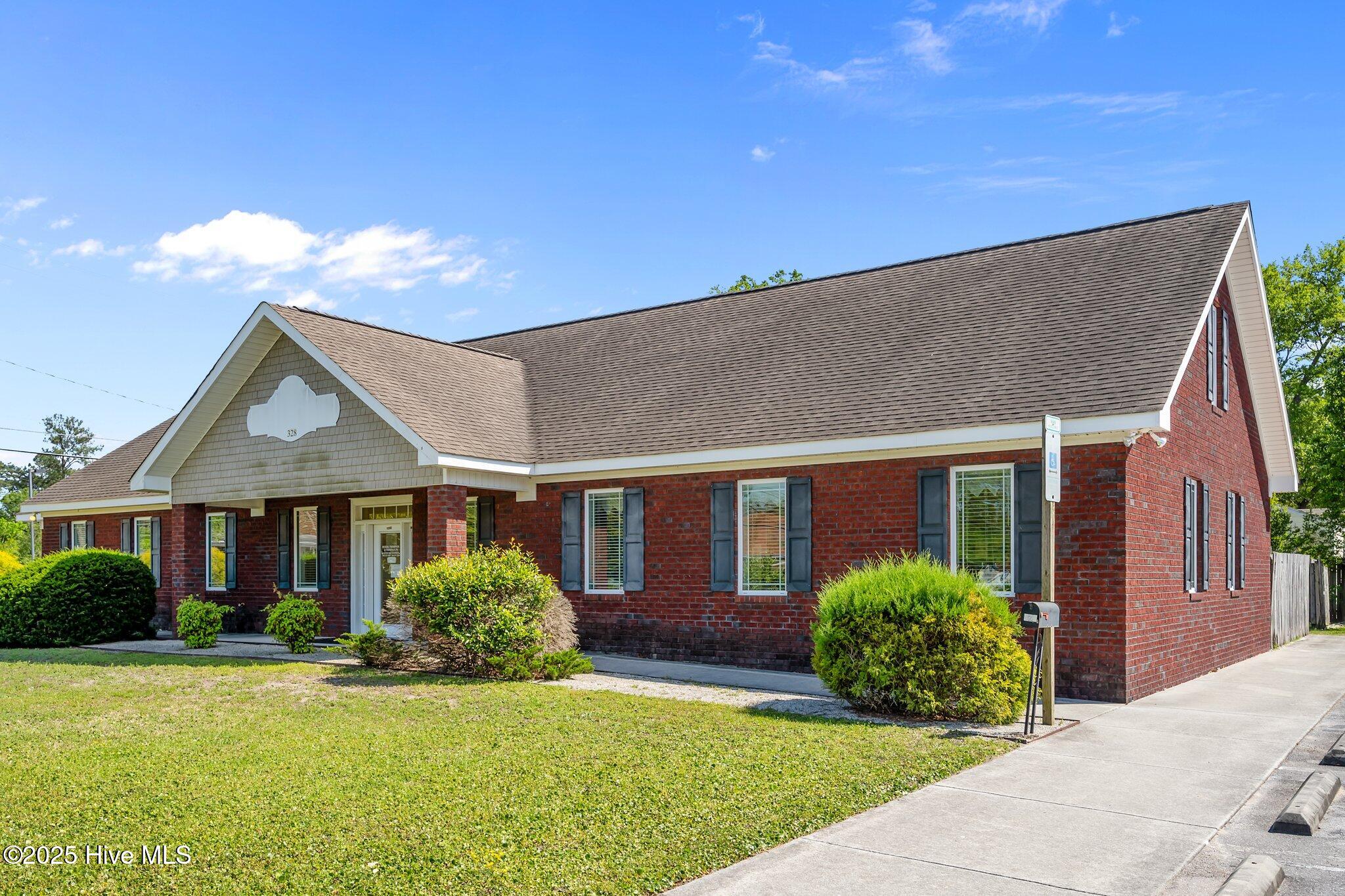 328 New Bridge Street