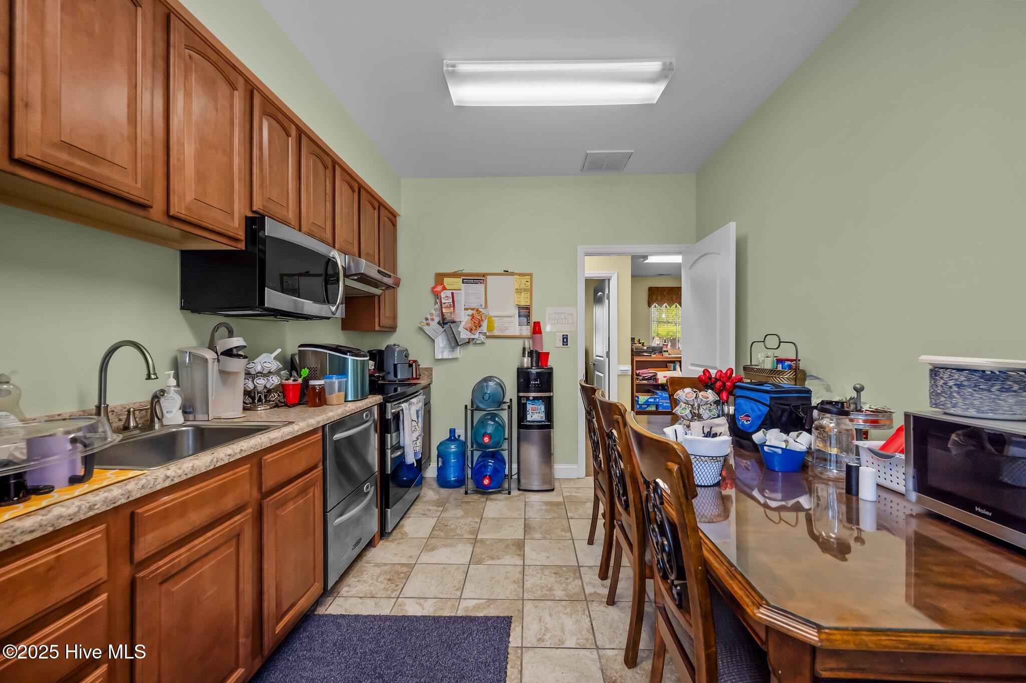 328 New Bridge Street