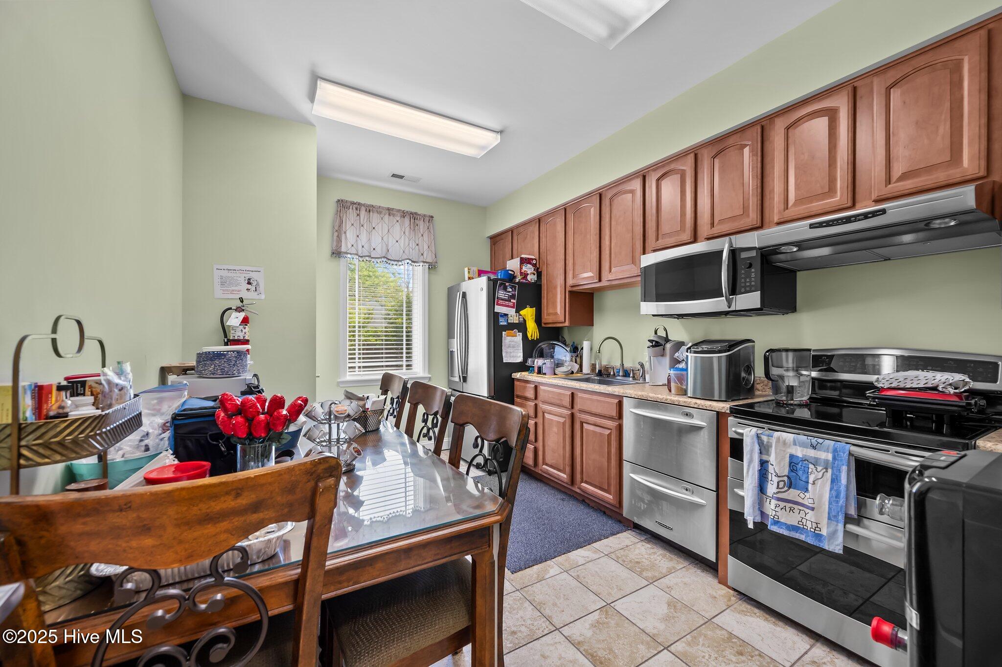 328 New Bridge Street