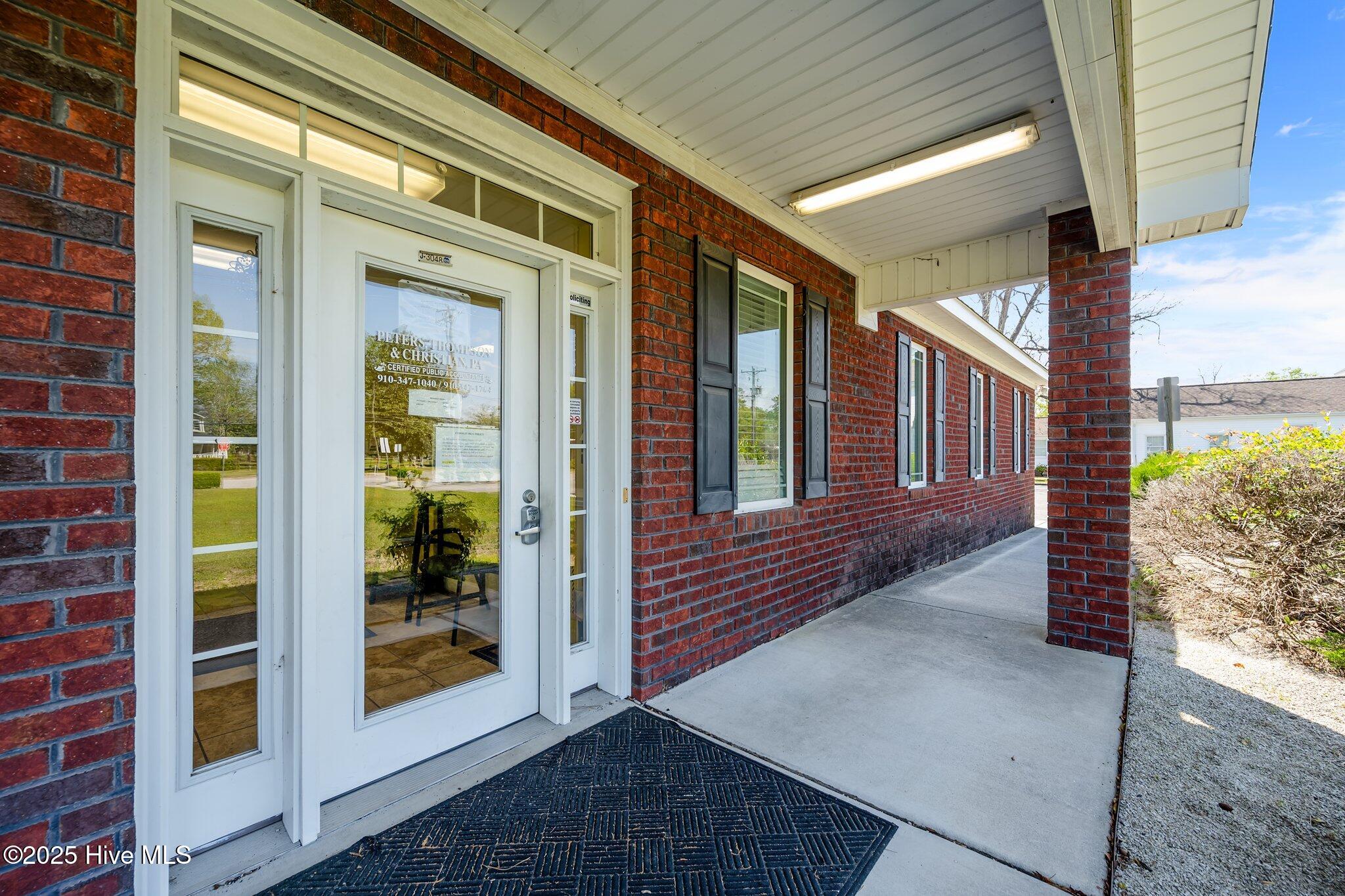 328 New Bridge Street