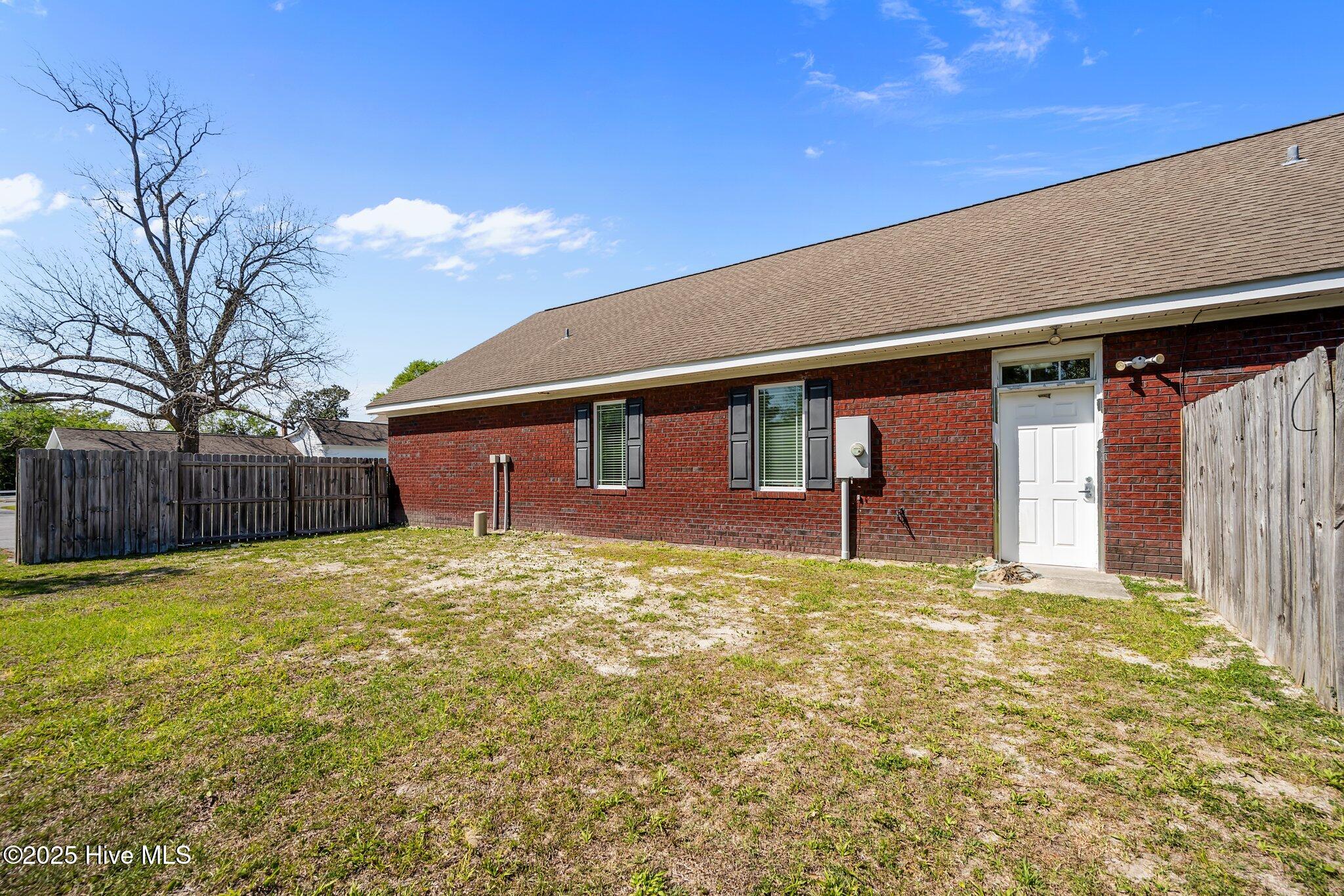 328 New Bridge Street