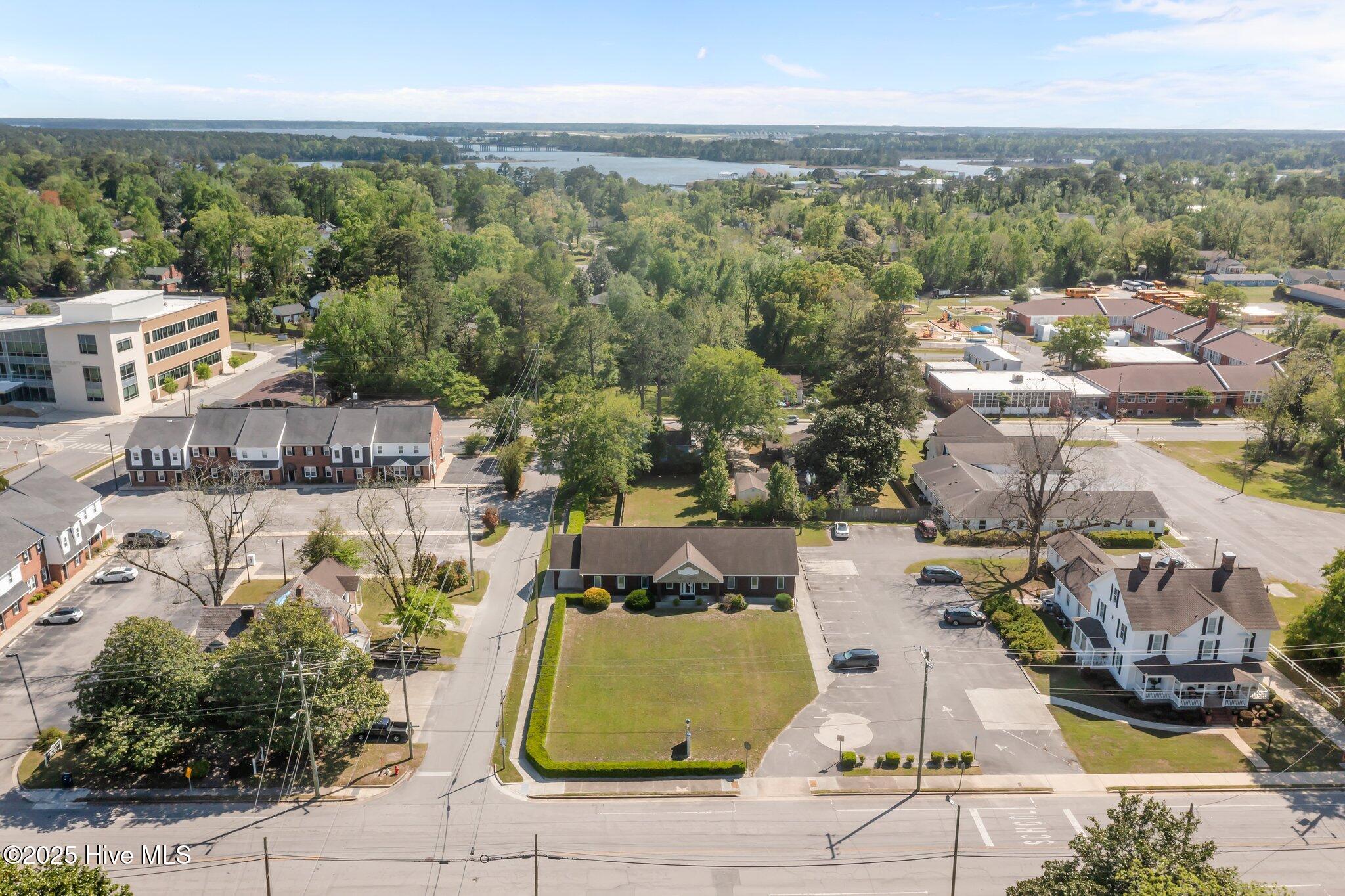 328 New Bridge Street