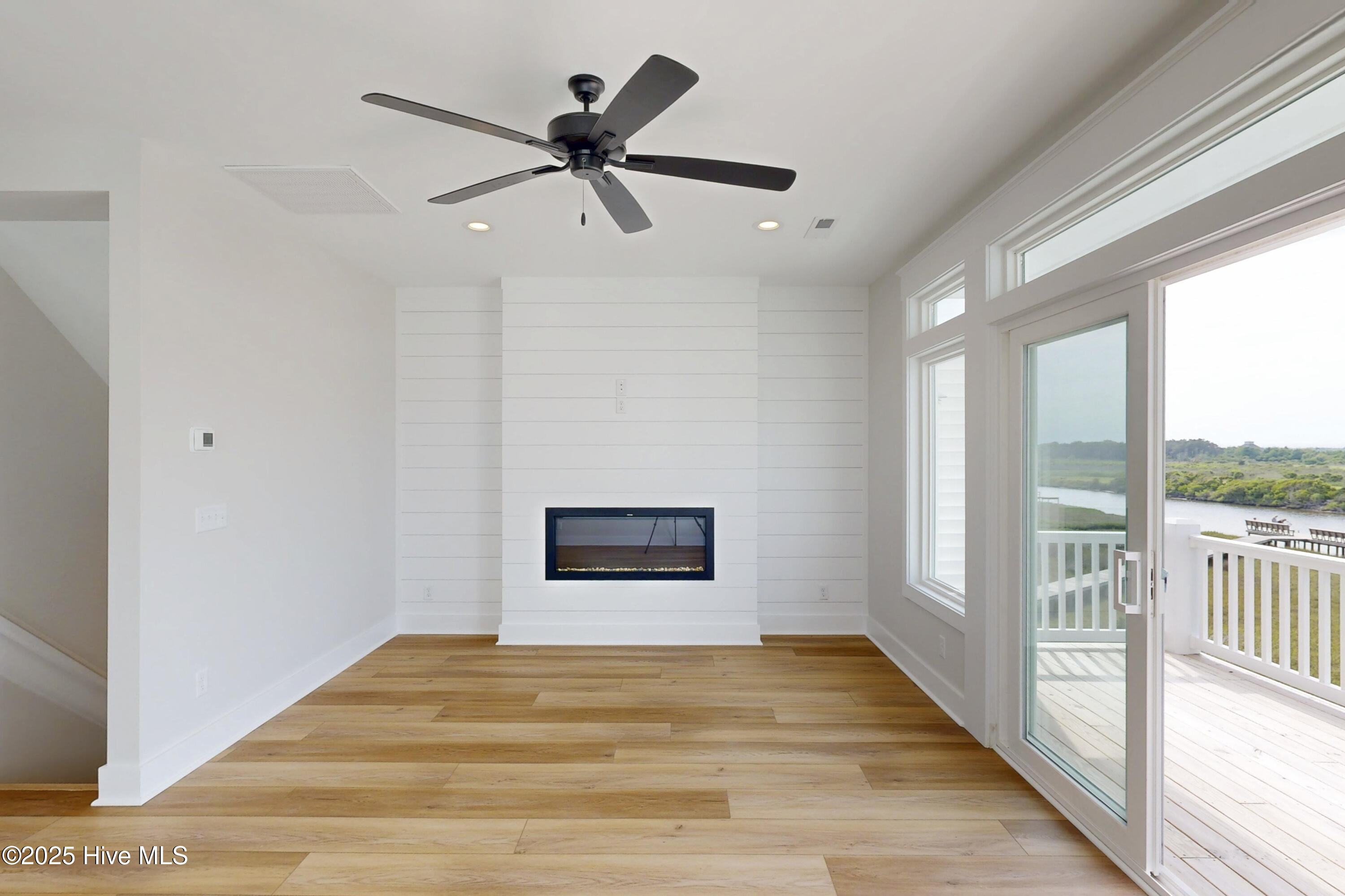 128 Sea Oaks Court