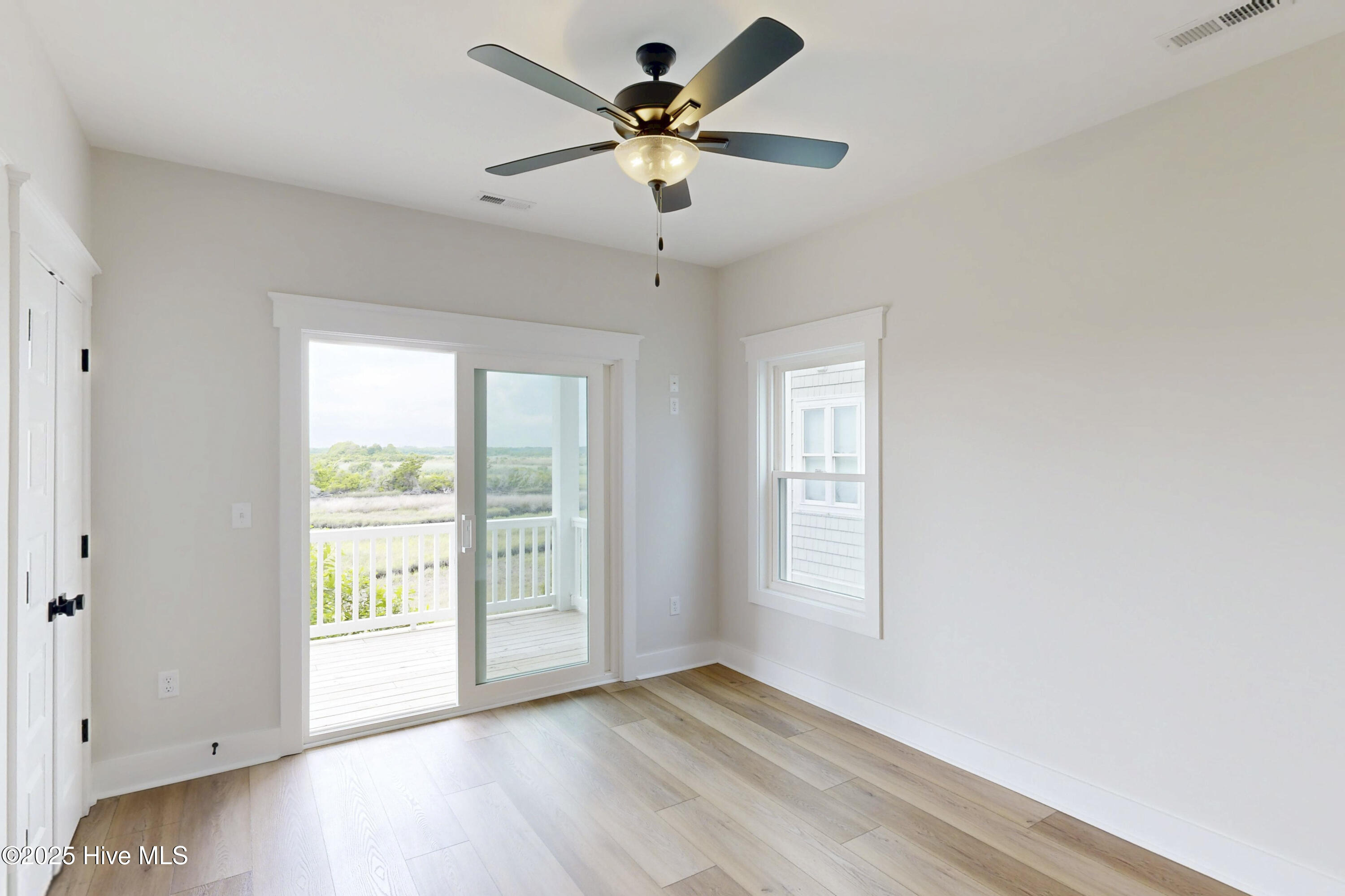 128 Sea Oaks Court