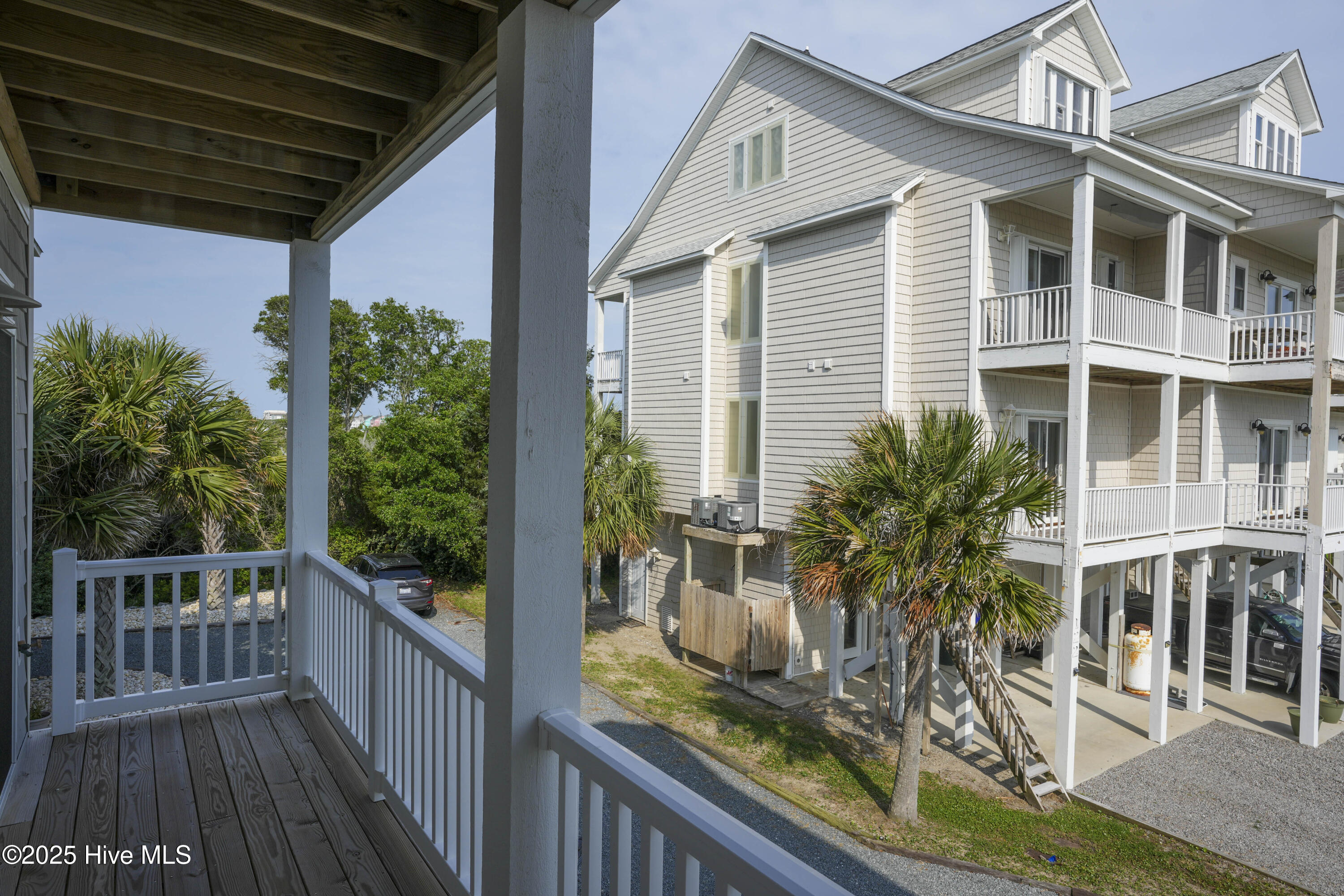 128 Sea Oaks Court