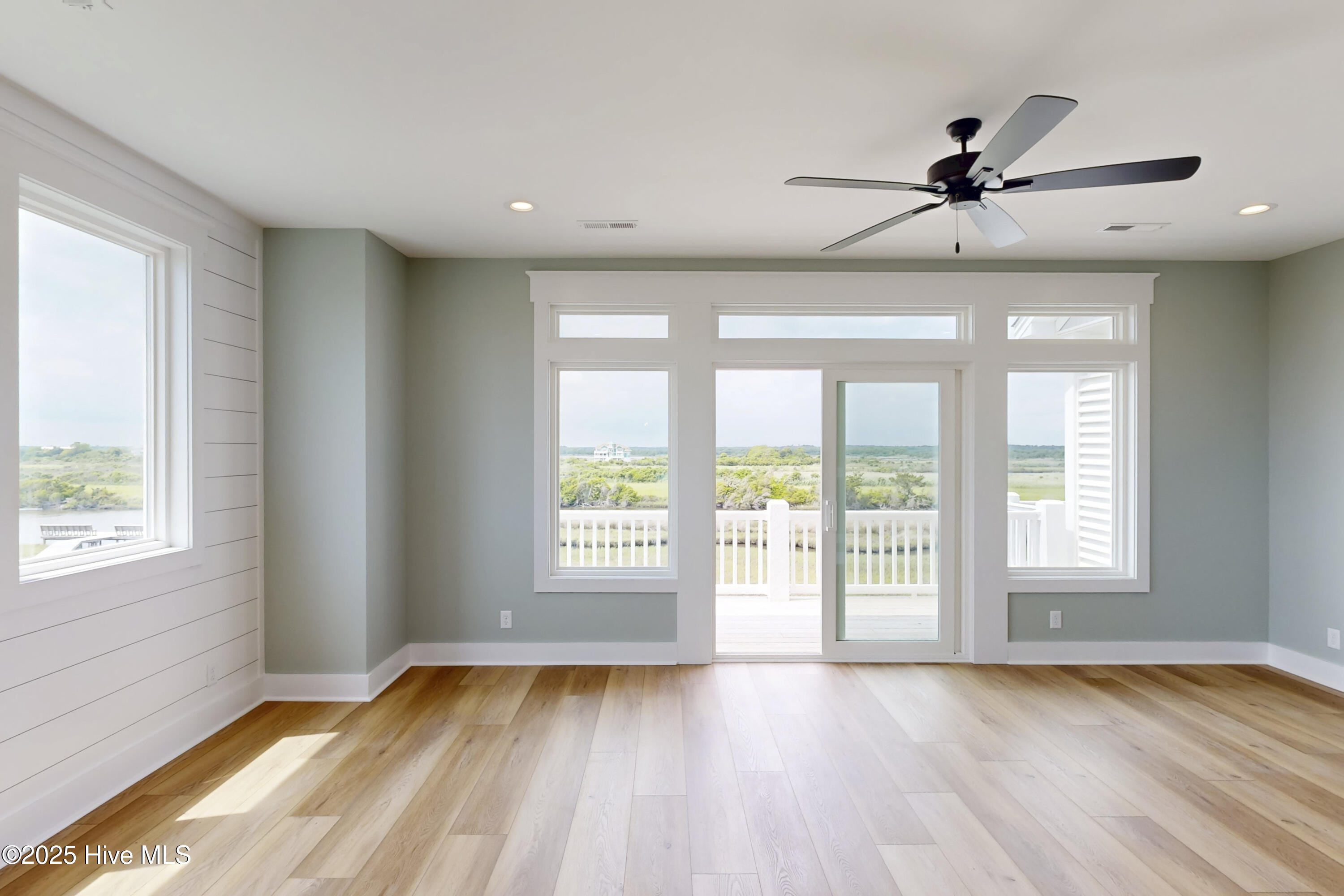 130 Sea Oaks Court